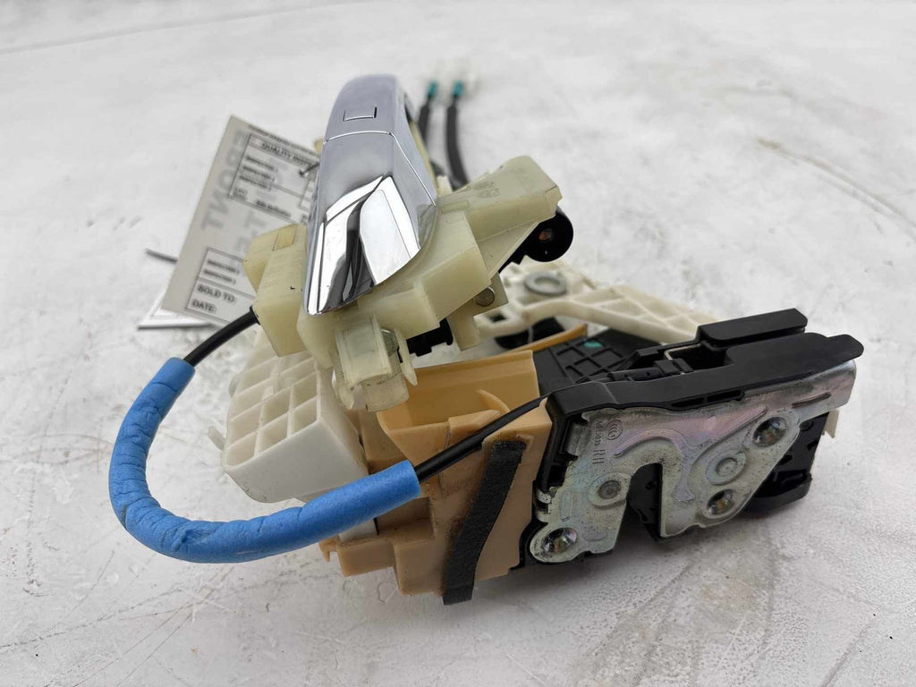 19-21 Genesis G70 Front Right Door Handle w/ Lock Latch Actuator OEM