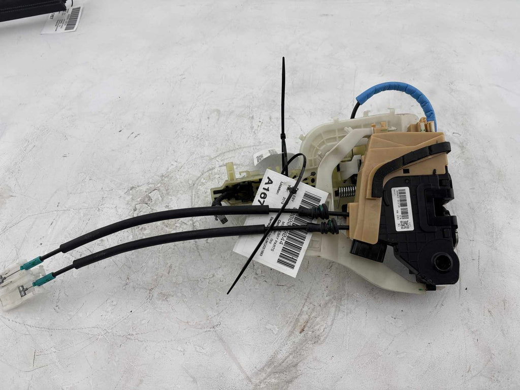 19-21 Genesis G70 Front Right Door Handle w/ Lock Latch Actuator OEM