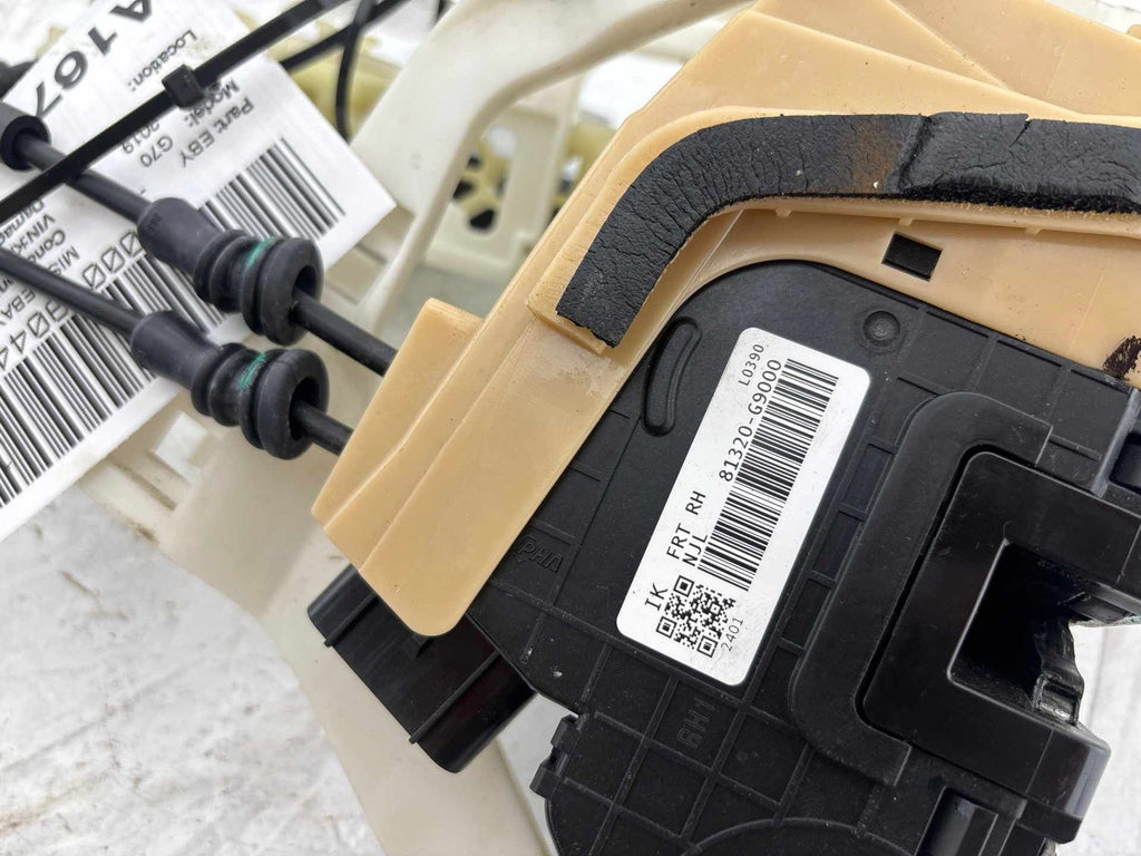 19-21 Genesis G70 Front Right Door Handle w/ Lock Latch Actuator OEM