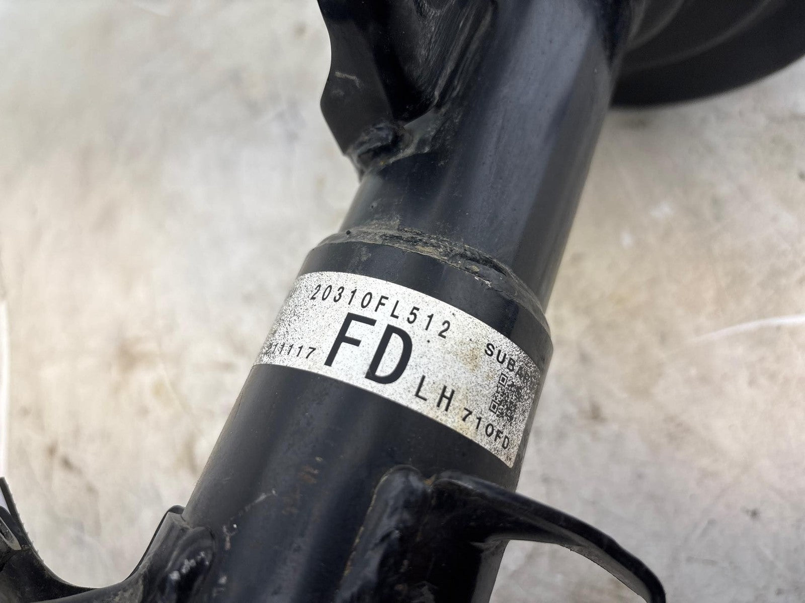 18-23 SUBARU XV CROSSTREK FRONT LEFT DRIVER SIDE SHOCK STRUT ABSORBER OEM