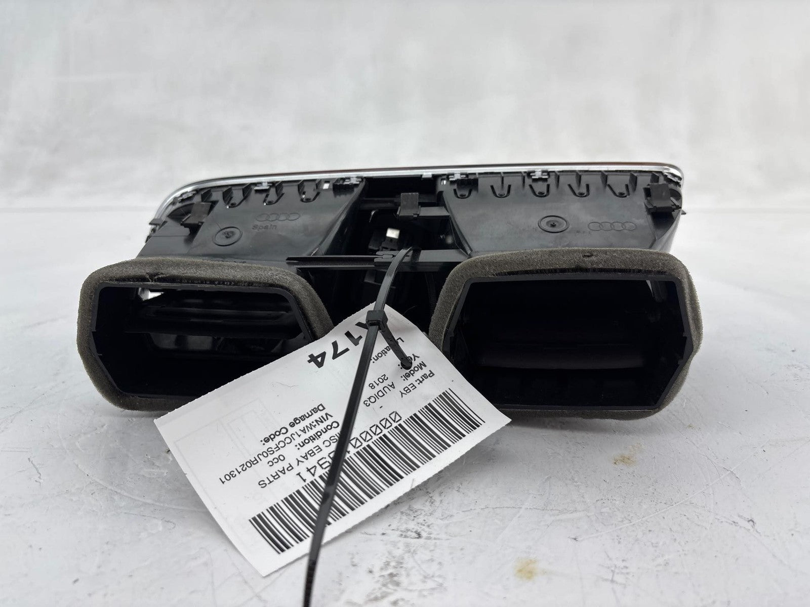 15- 18 Audi Q3 Front Center Dashboard AC A/C Air Vent Grill w/ Hazard Switch OEM