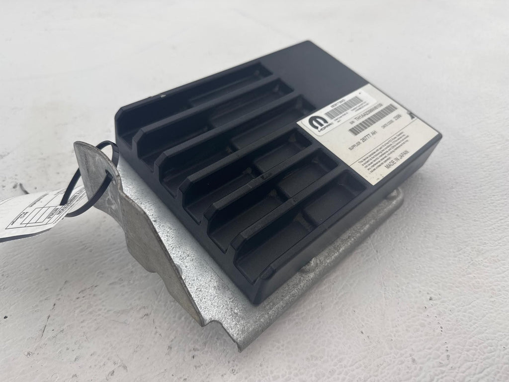19-20 Dodge Ram 2500 3500 Radio Amplifier OEM