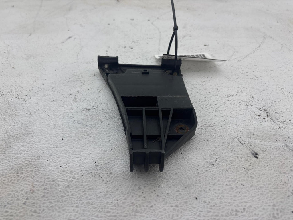 1994-2001 Audi S4 A4 Front Right Bumper Guide 8D0 807 284 OEM