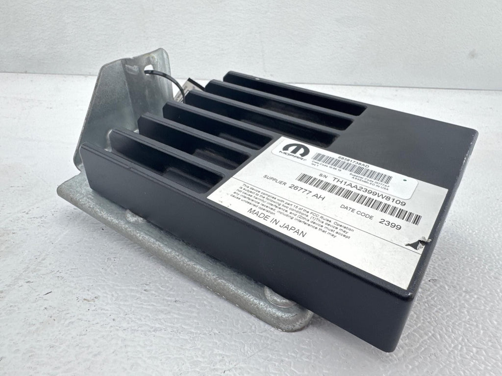 19-20 Dodge Ram 2500 3500 Radio Amplifier OEM
