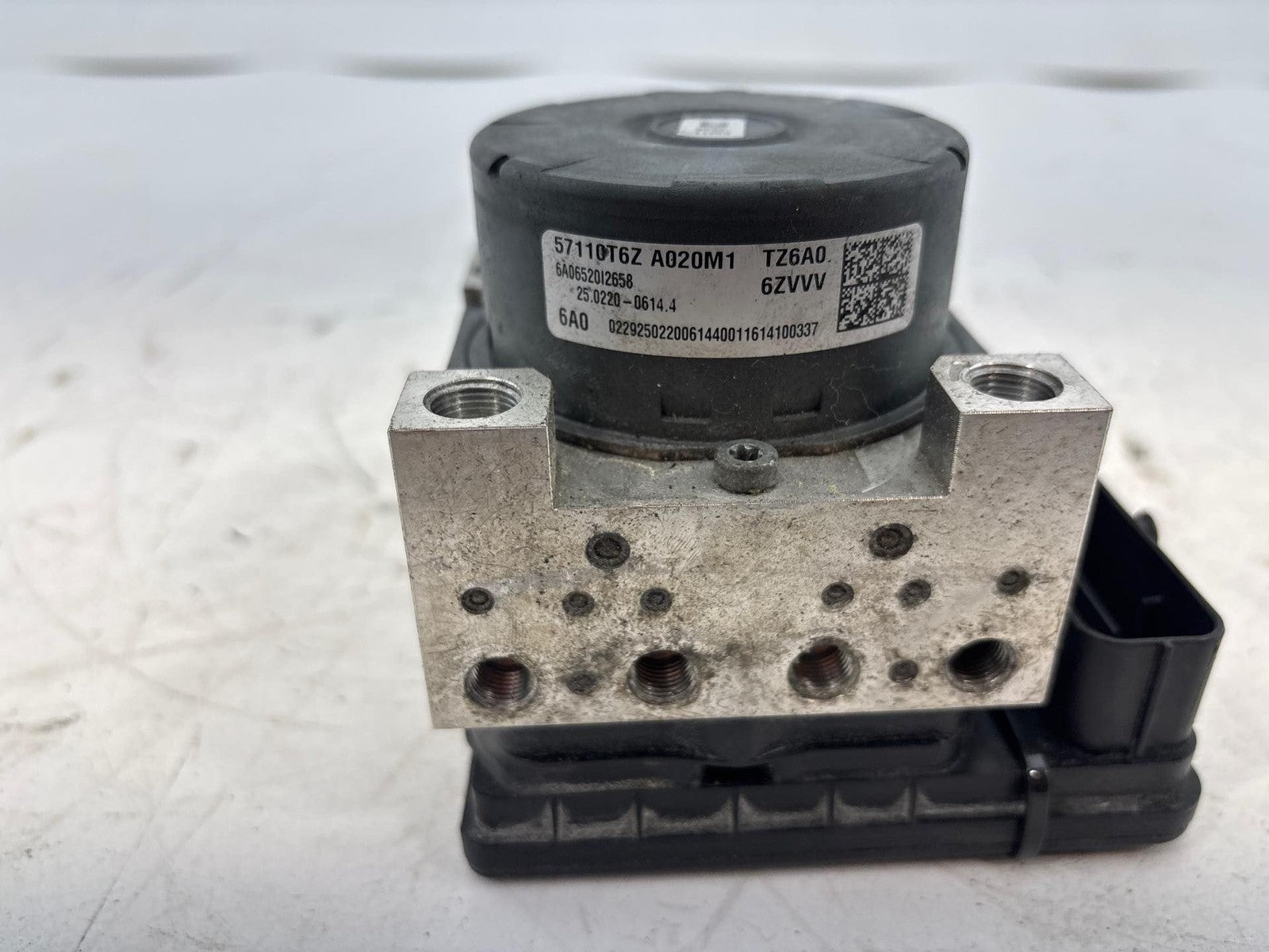 17-19 Honda Ridgeline ABS Brake Pump Module | 57110T6Z A020M1