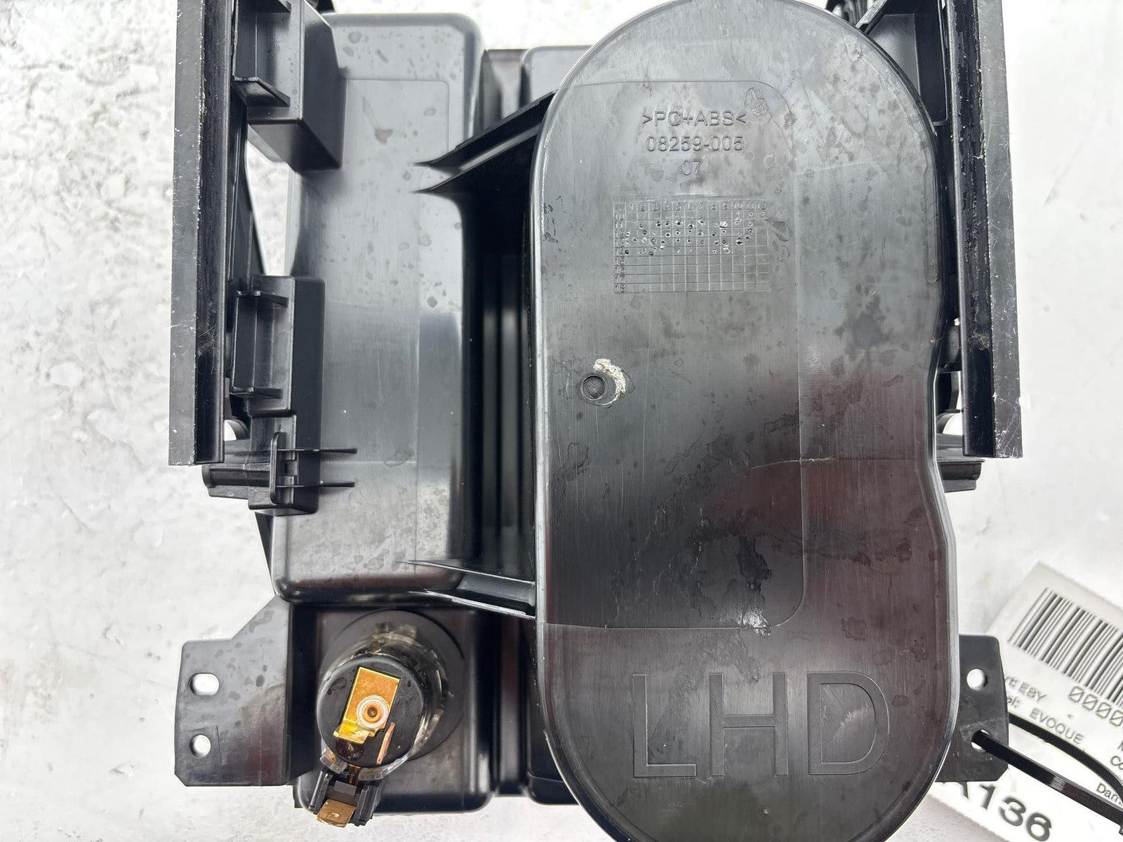 12-19 LR Range Rover Evoque L538 Center Console Roller Storage Cup Holder OEM