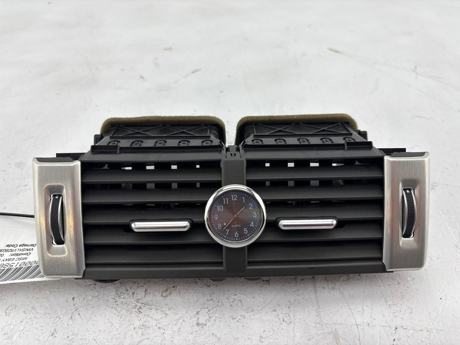 12-19 Land Rover Evoque L538 2013 Dashboard Centre Air Vent Grill OEM