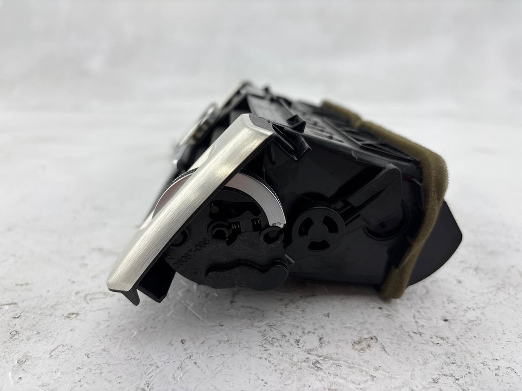 12-19 Land Rover Evoque L538 2013 Dashboard Centre Air Vent Grill OEM