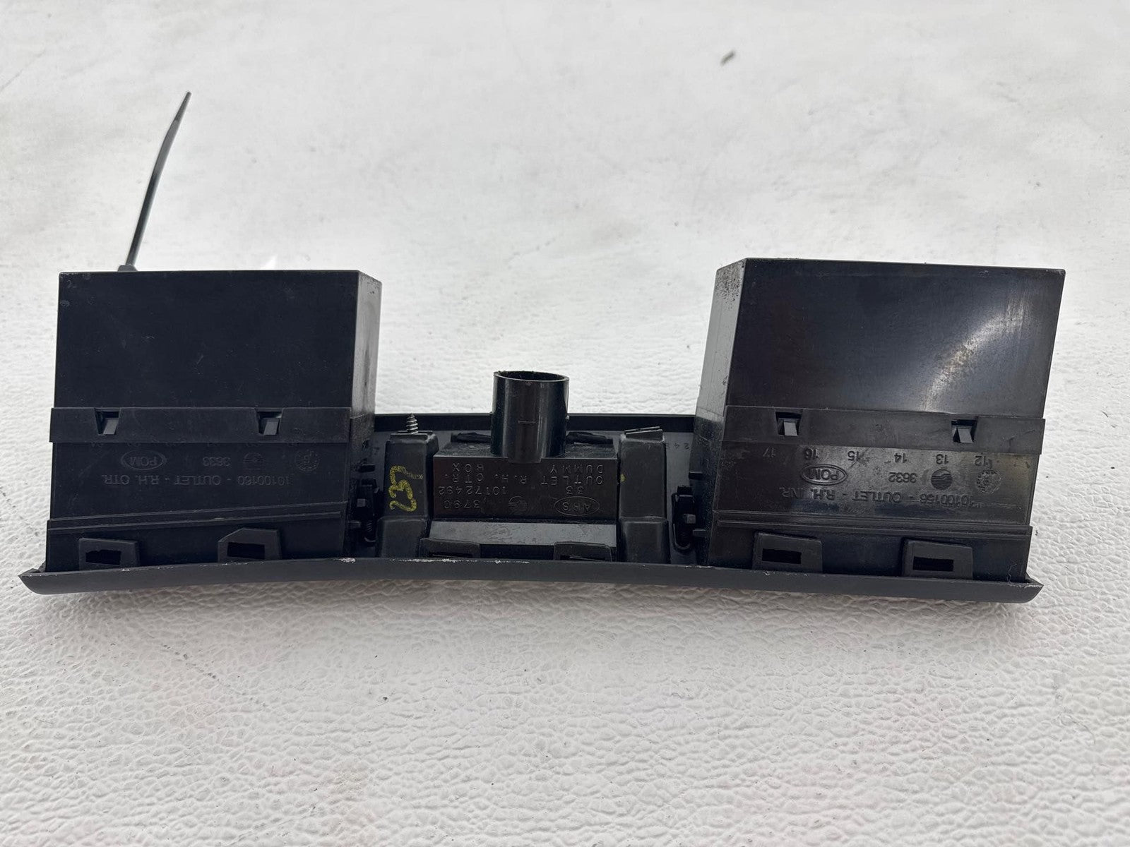 1990-1993 Chevy Corvette Front Right Dash Fresh Air Vent OEM