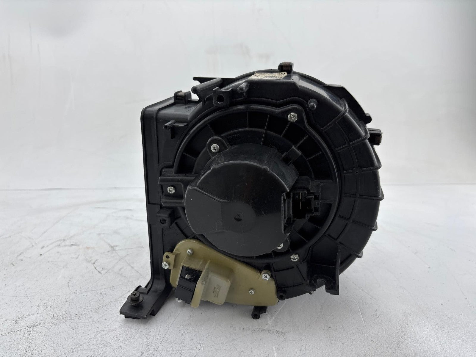 03-08 Honda Pilot A/C Blower Motor Rear Back Air Condition Fan Wheel Housing OEM