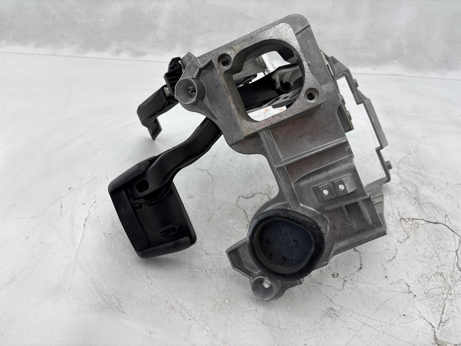 08-18 Audi A4 A5 Q5 Gas Accelerator Throttle Pedal & Brake Pedal Assembly OEM