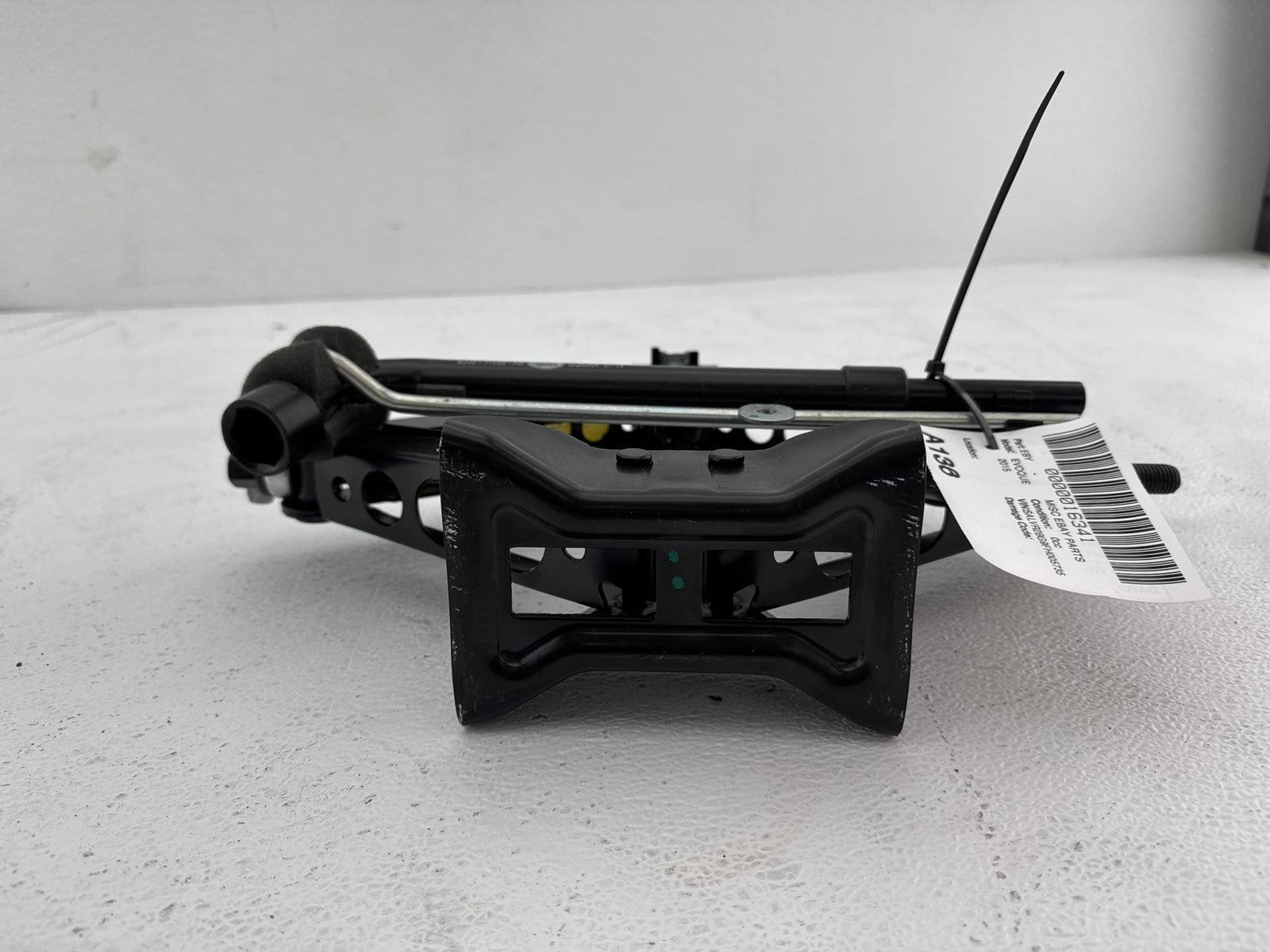 12-19 RANGE ROVER EVOQUE (L538) EMERGENCY SPARE TIRE JACK WRENCH TOOL KIT SET