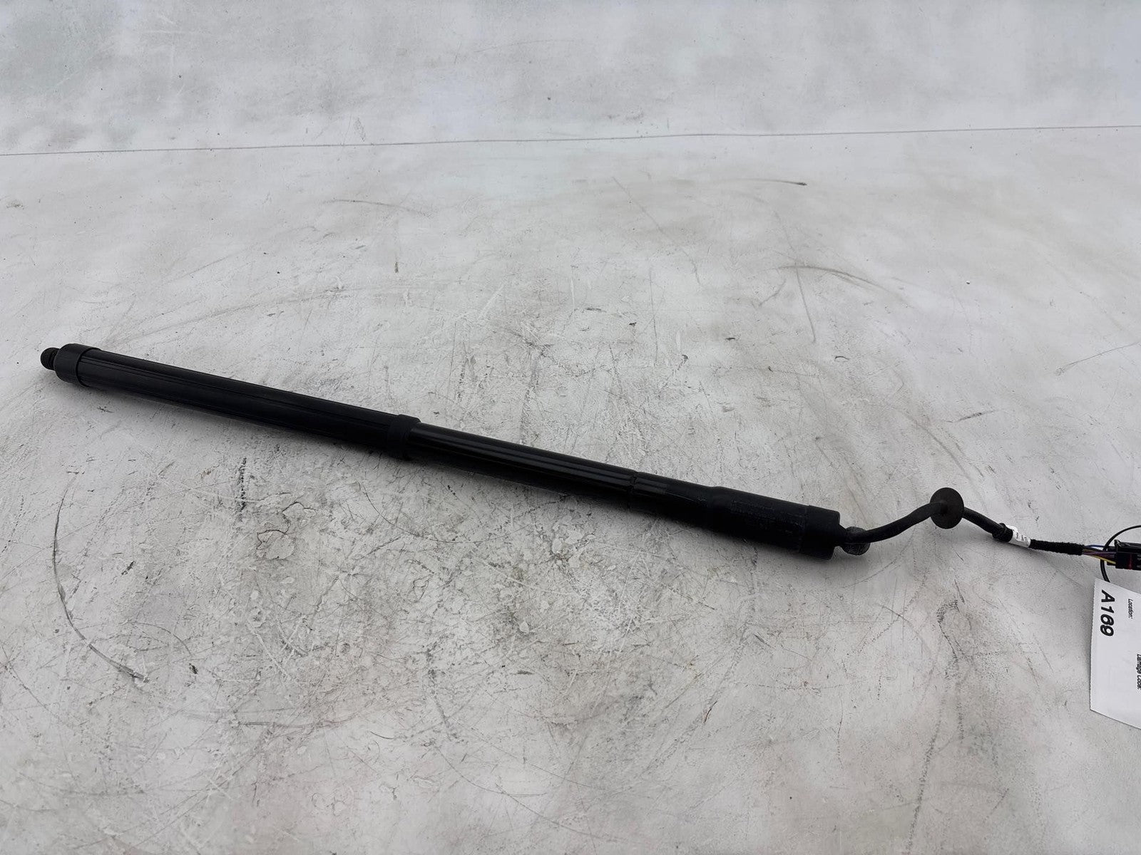 13-15 Infiniti QX60 Rear Left Of Right Tailgate Support Cylinder Strut Shock OEM