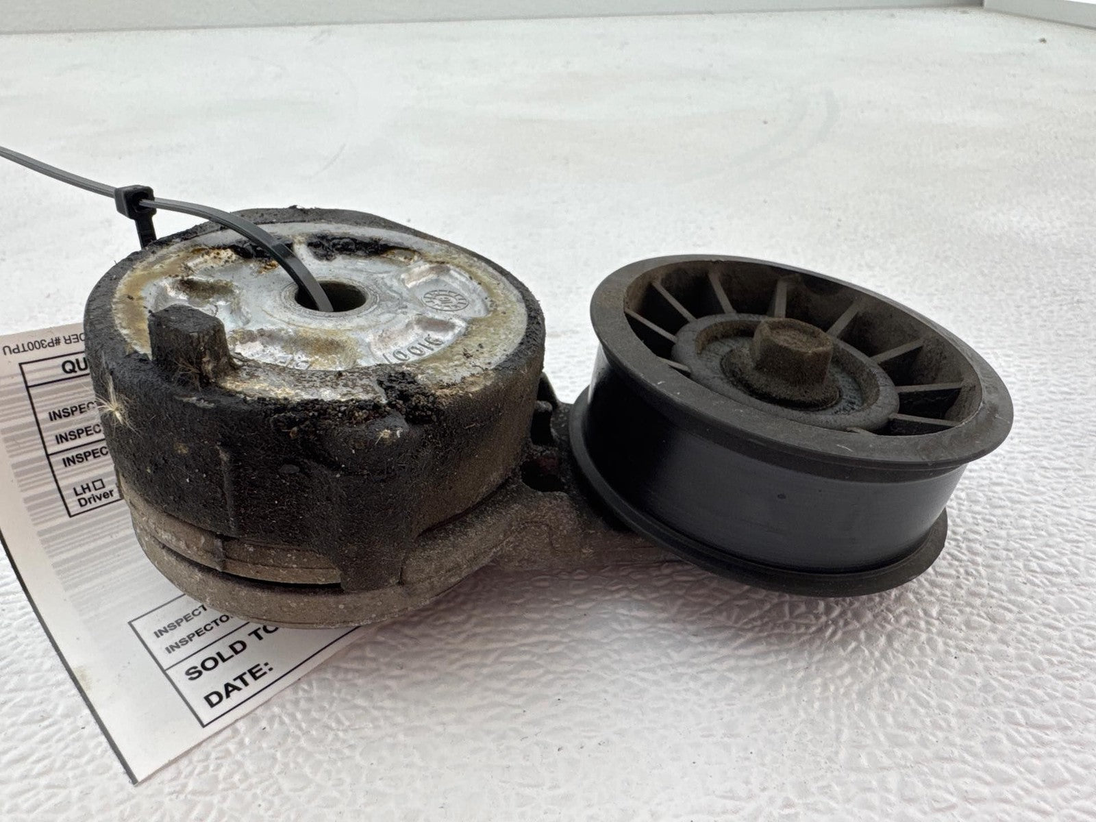 1988-1991 Chevrolet Corvette Belt Tensioner w/Pulley OEM 10055897