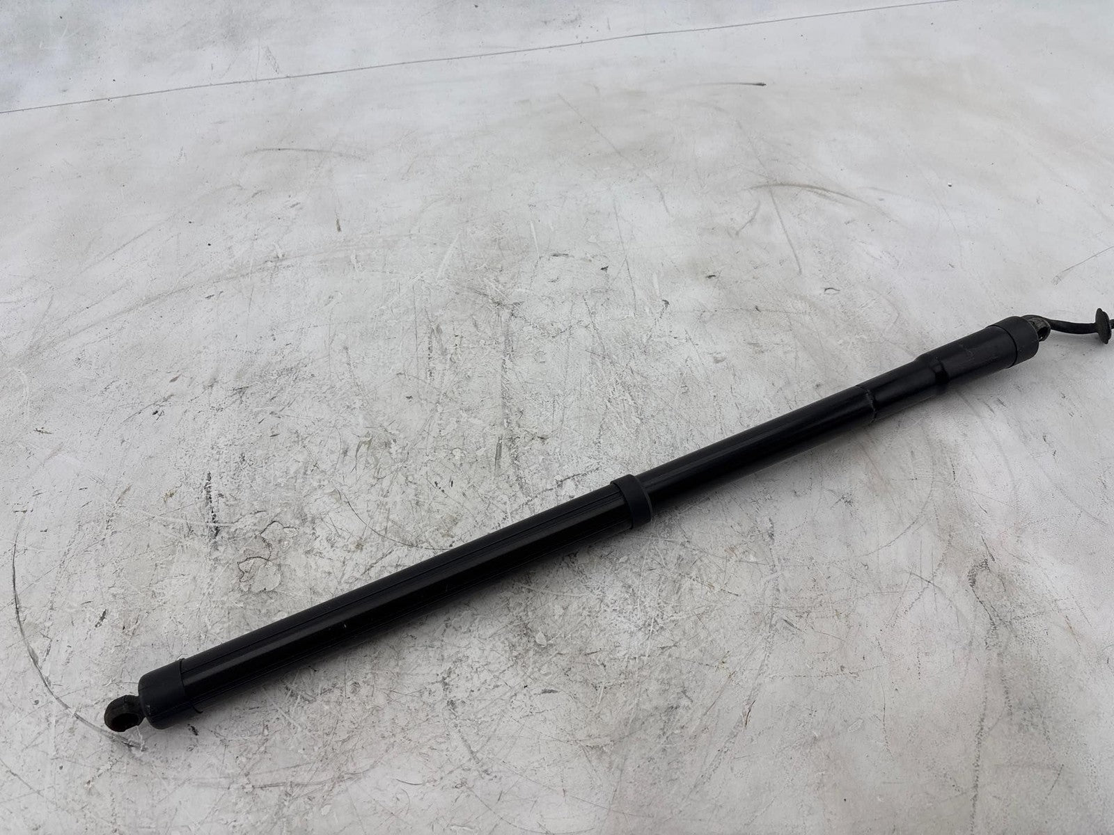 13-15 Infiniti QX60 Rear Left Of Right Tailgate Support Cylinder Strut Shock OEM