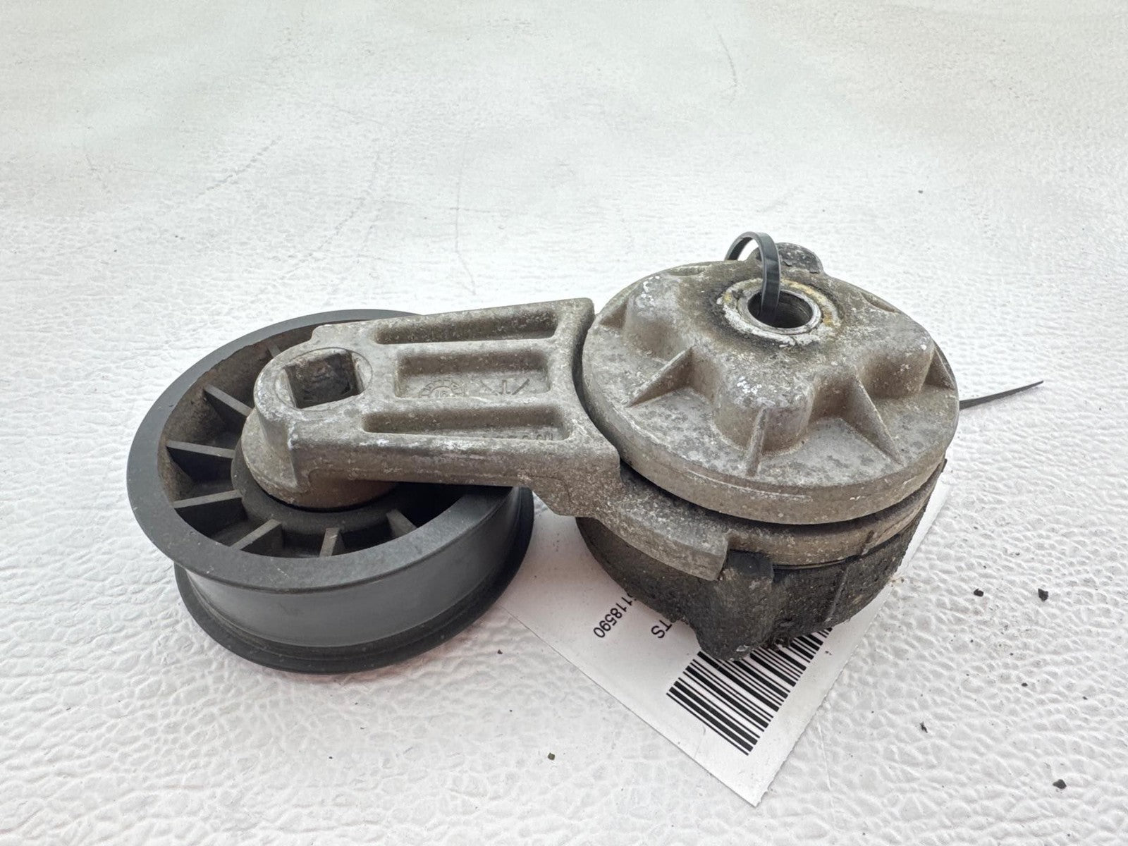 1988-1991 Chevrolet Corvette Belt Tensioner w/Pulley OEM 10055897