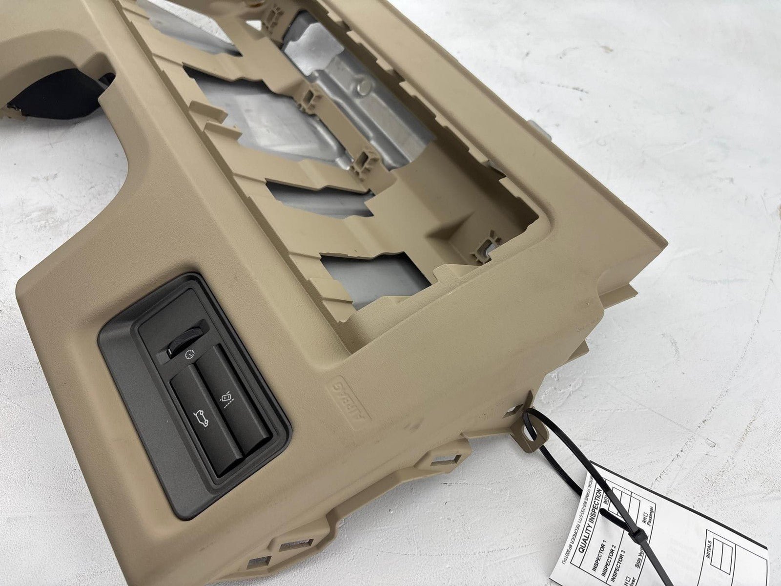 12-19 RANGE ROVER EVOQUE DASH LEFT LOWER KNEE BOLSTER TRIM COVER PANEL OEM