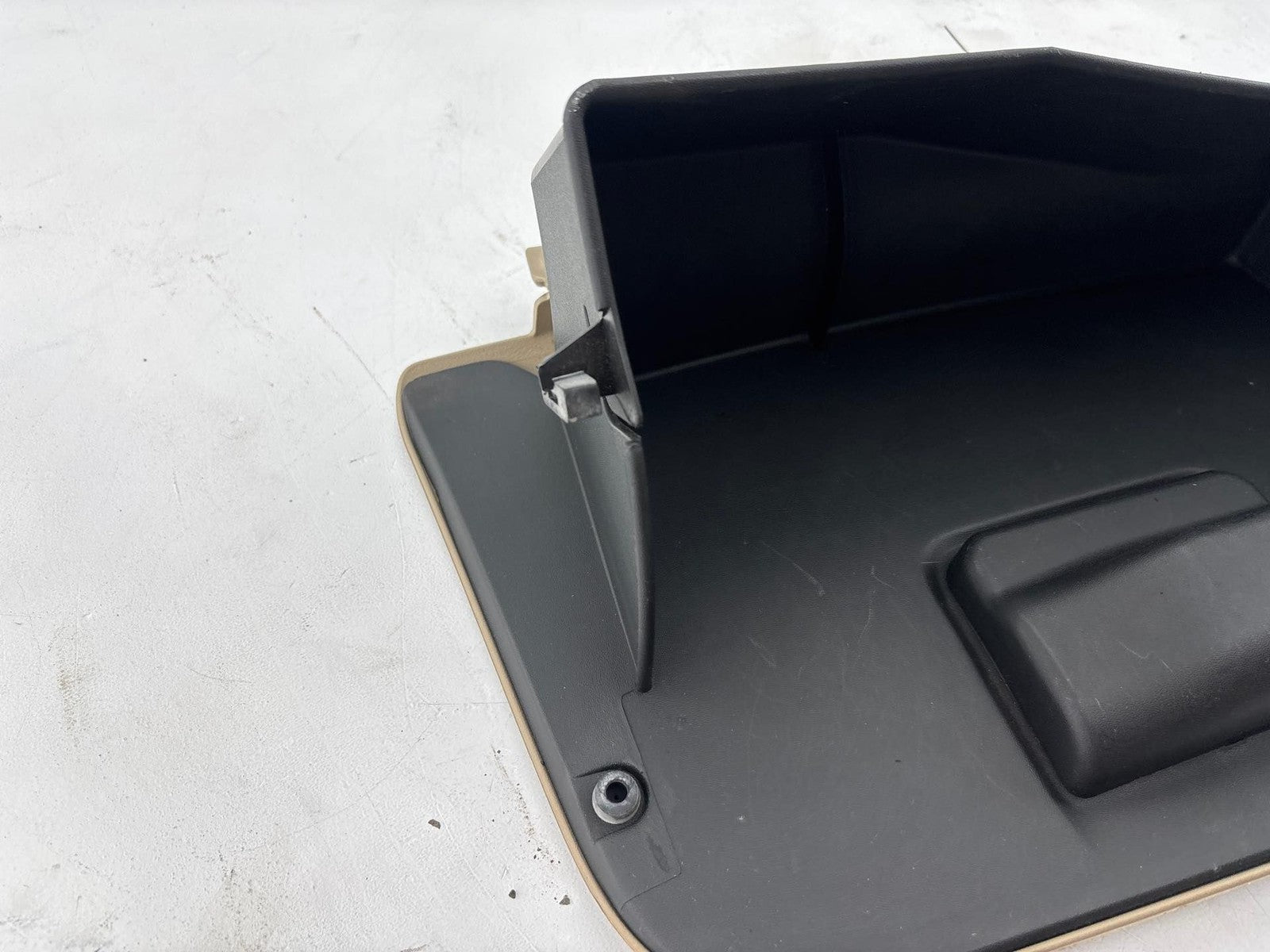 2000-2007 Ford Taurus Dash Glove Box Storage Compartment OEM