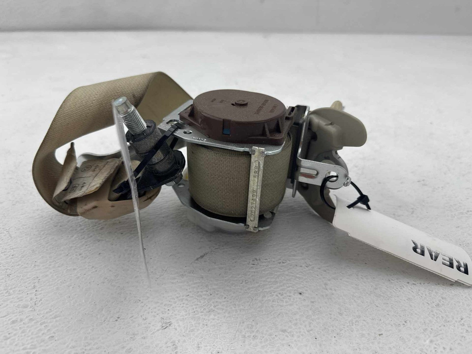 13- 20 Infiniti QX60 JX35 Rear Right Side 2nd Second Row Seat Belt Retractor OEM