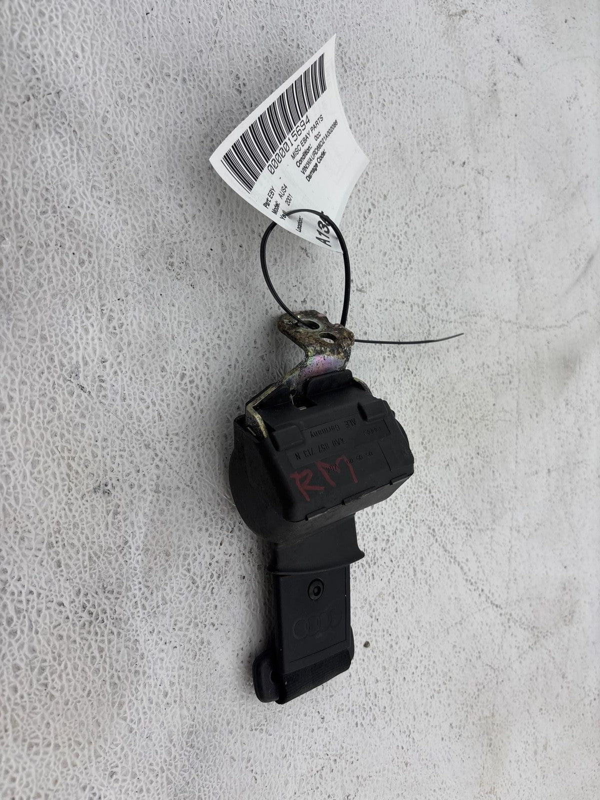 2000-2002 Audi S4 Rear Center Seat Belt OEM