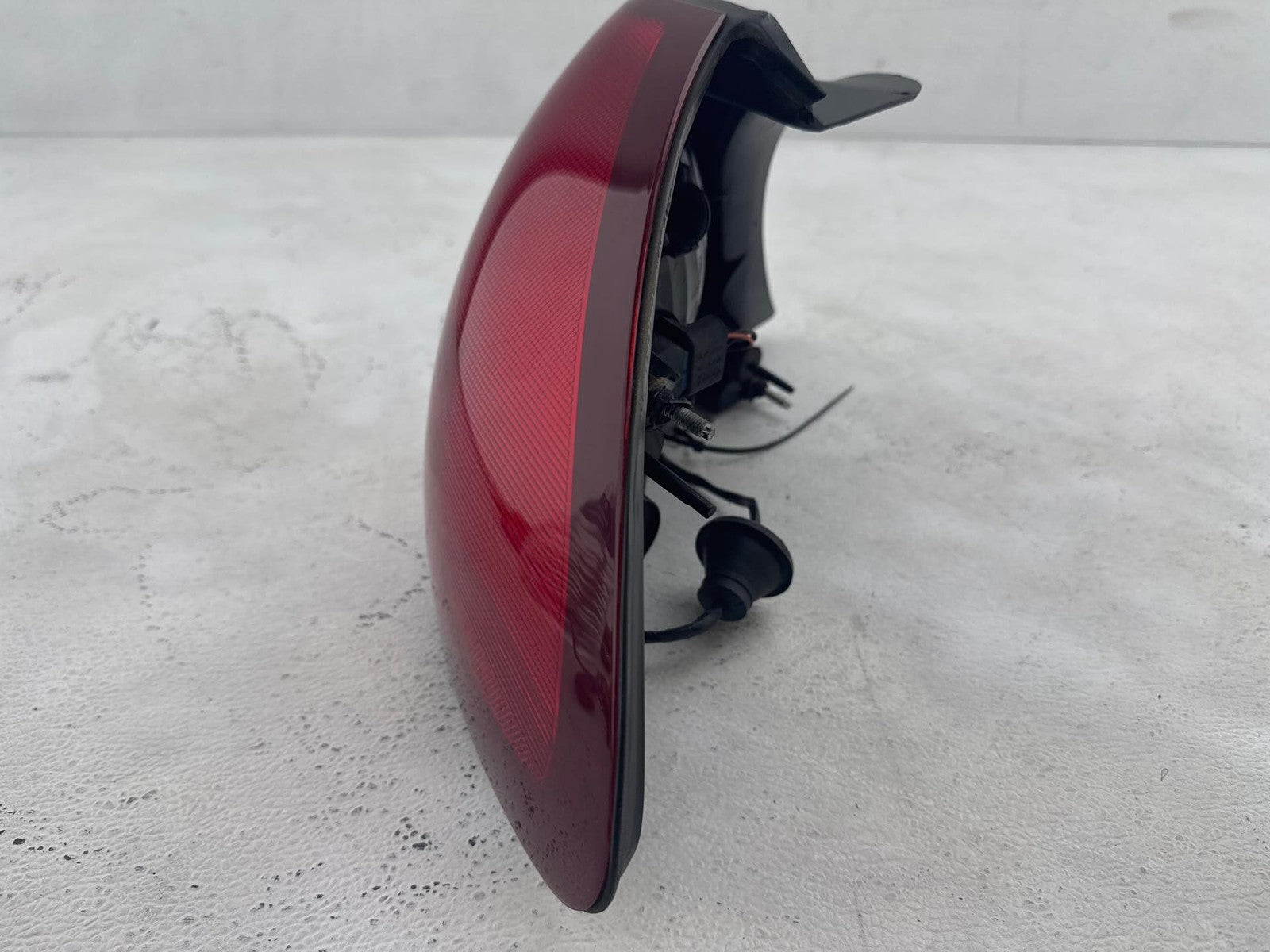 2000-2003 Ford Taurus Rear Right Tail Light Lamp Assembly OEM