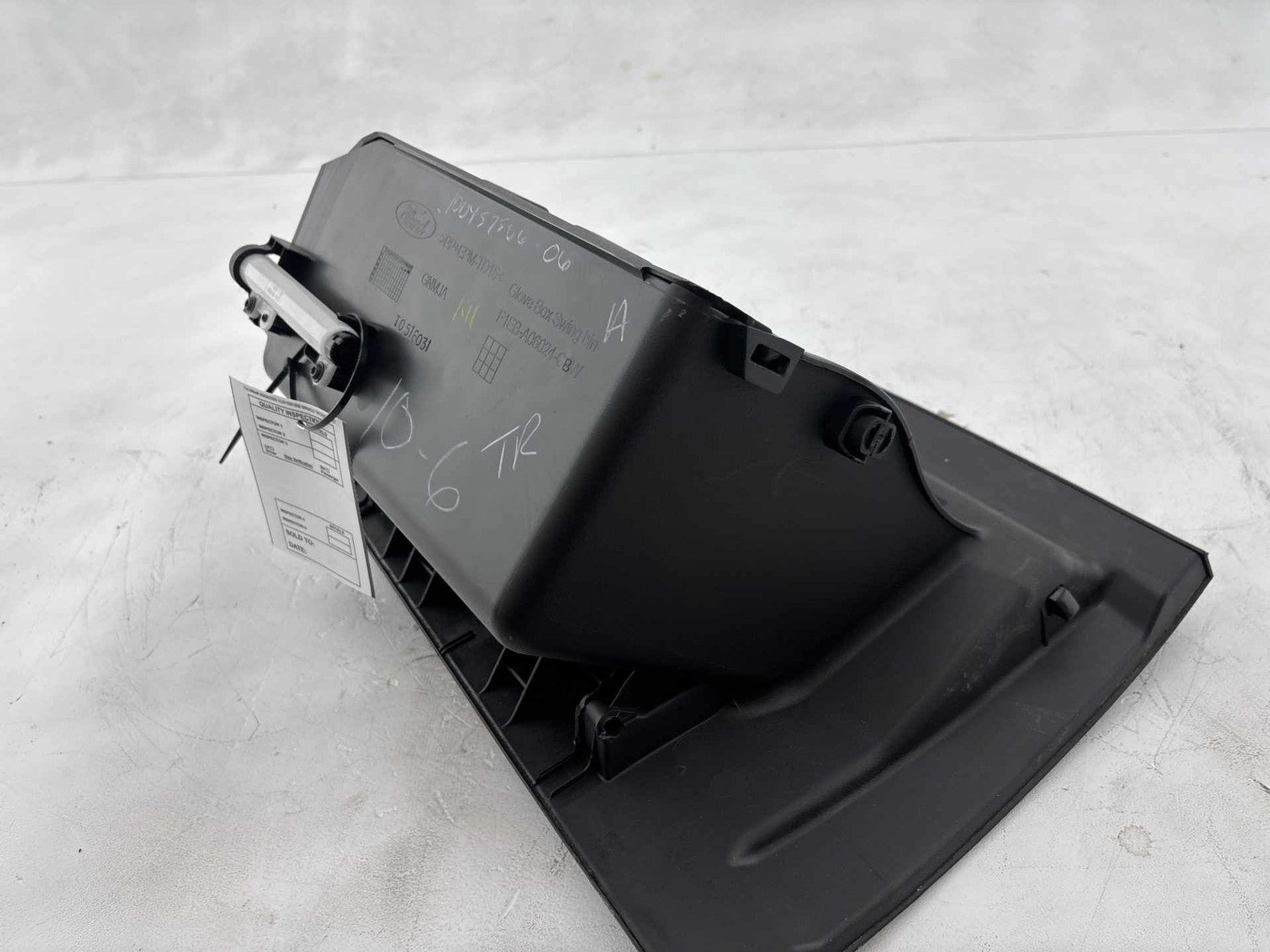 16-18 Ford Focus RS Dash Glove Box Storage Compartment OEM