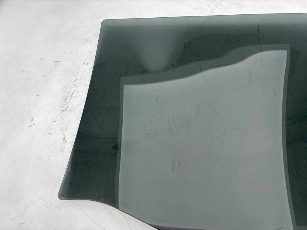 07-17 Gmc Acadia GMC Rear Right Passenger Side Door Window Glass OEM