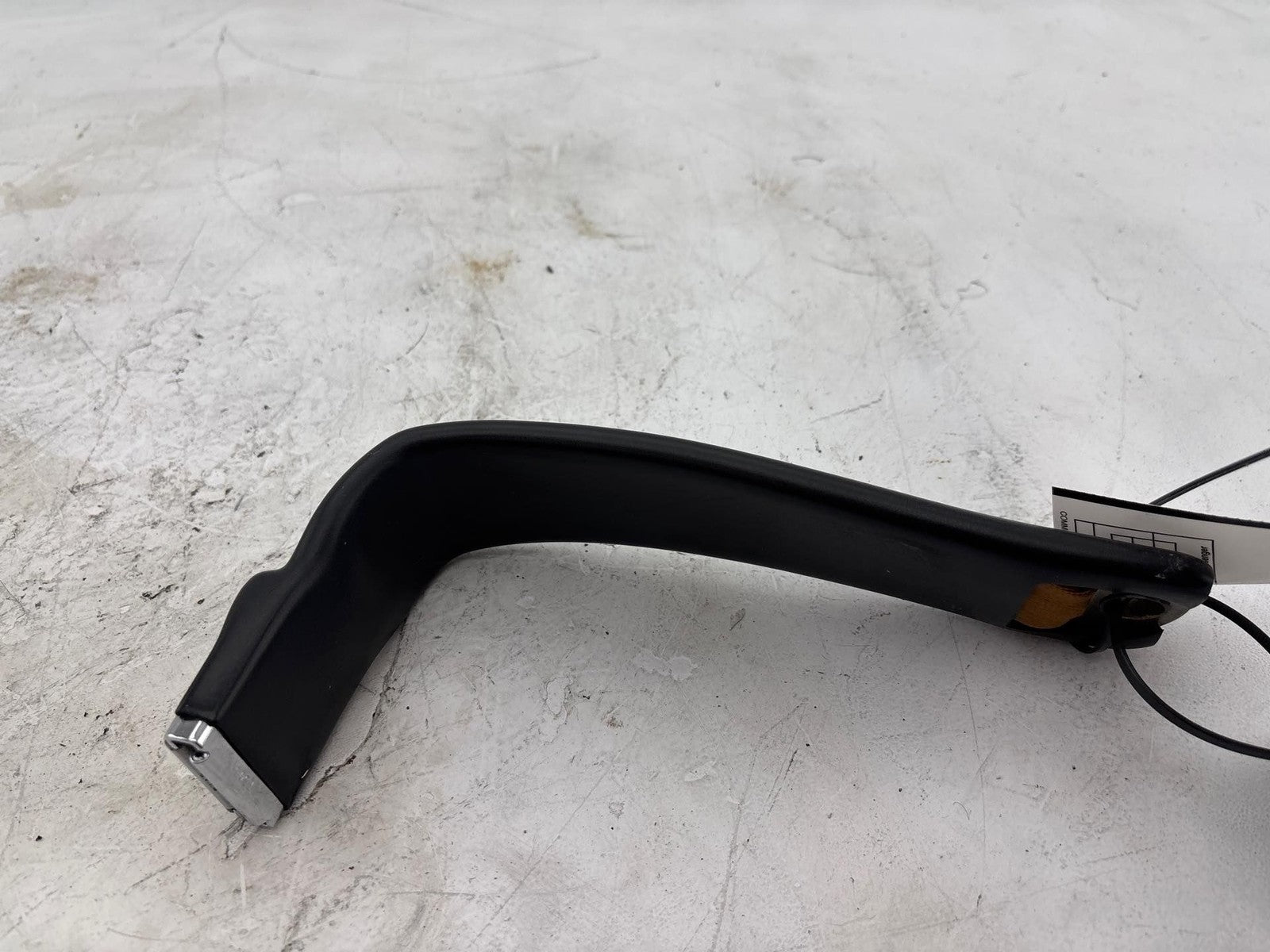 1984-1996 Chevrolet Corvette Front Right Seat Belt Buckle OEM