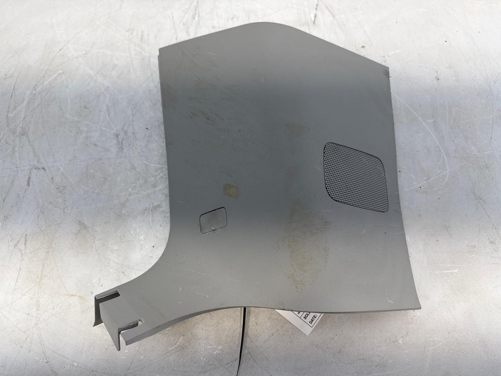 15-20 GMC Yukon XL Right Interior C-Pillar Upper Trim Right OEM 22897822