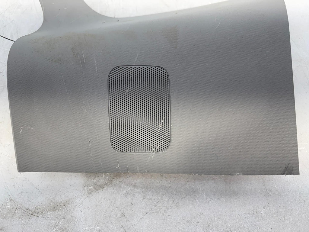 15-20 GMC Yukon XL Right Interior C-Pillar Upper Trim Right OEM 22897822