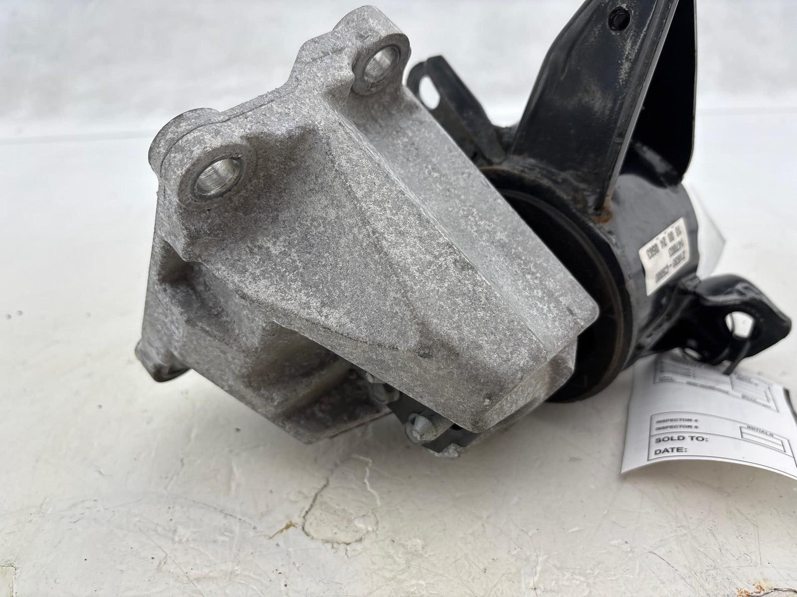 16-20 Kia Sorento 2.4L FWD Left Transmission Mount Bracket Assembly OEM