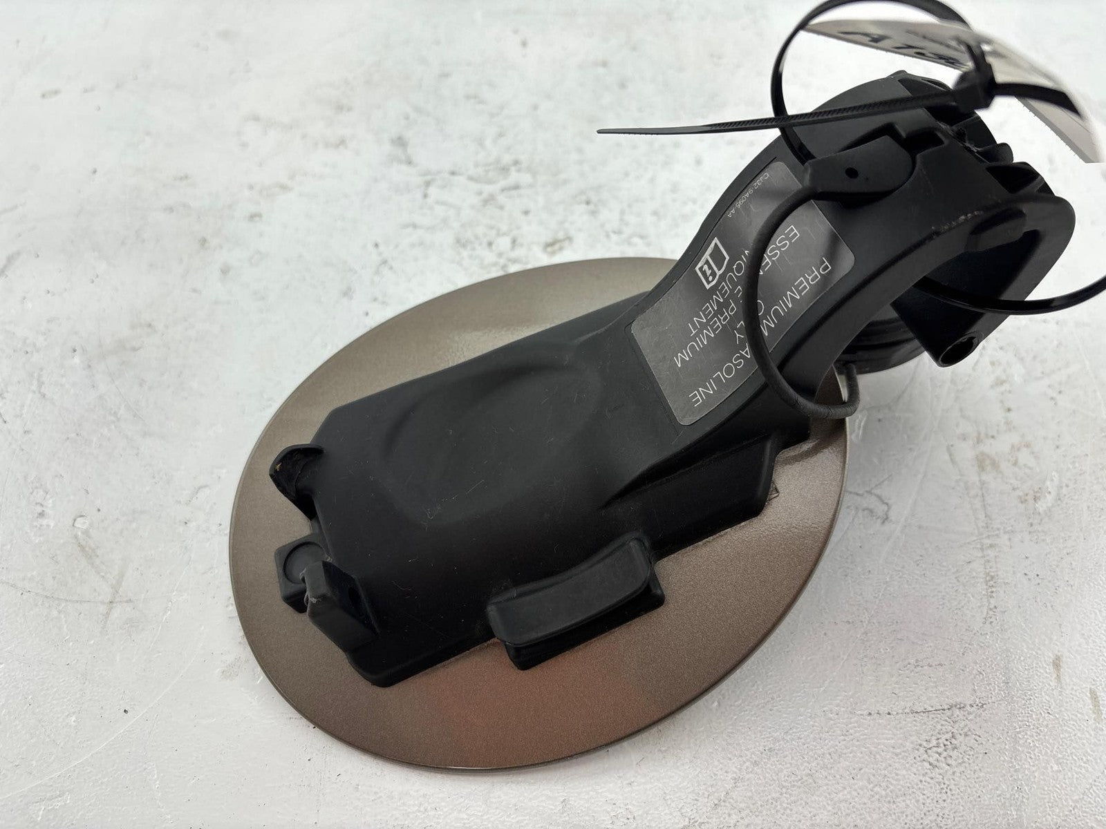 12-19 Rang Rover Evoque Fuel Filler Door Grey Metalic OEM