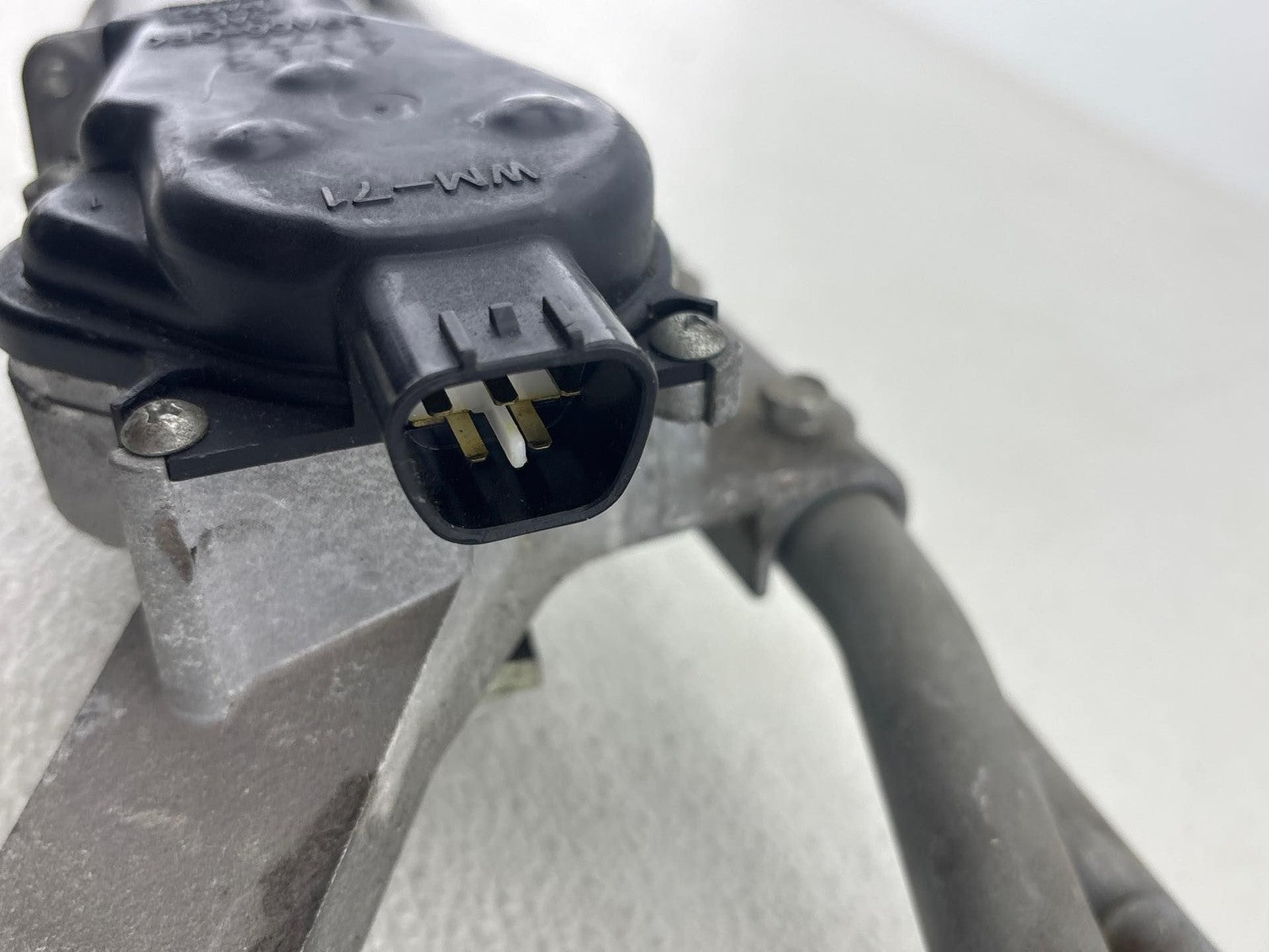 06-09 NISSAN 350Z COUPE WINDSHIELD WIPER TRANSMISSION LINKAGE & MOTOR OEM