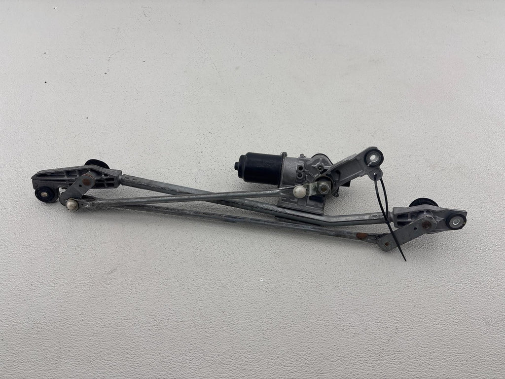 06-09 NISSAN 350Z COUPE WINDSHIELD WIPER TRANSMISSION LINKAGE & MOTOR OEM