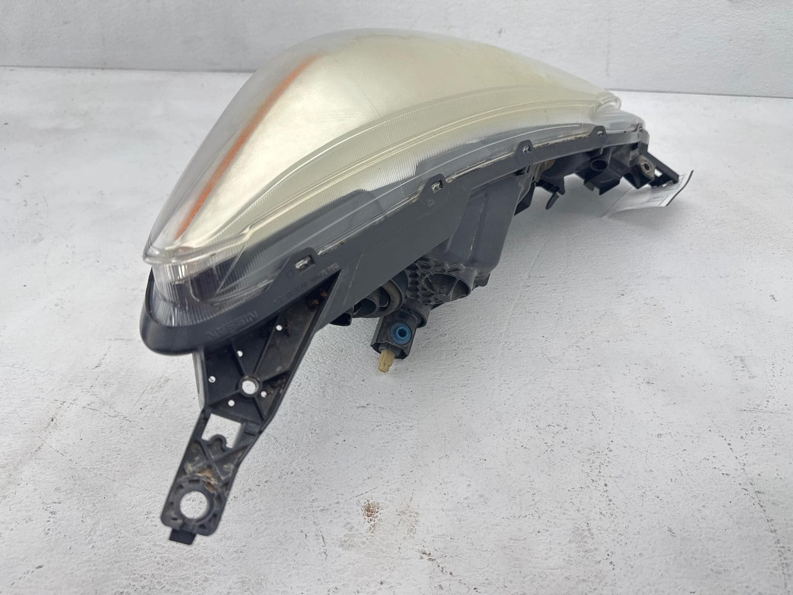 14-17 Nissan Versa Hatchback Front Left Headlight Assembly OEM