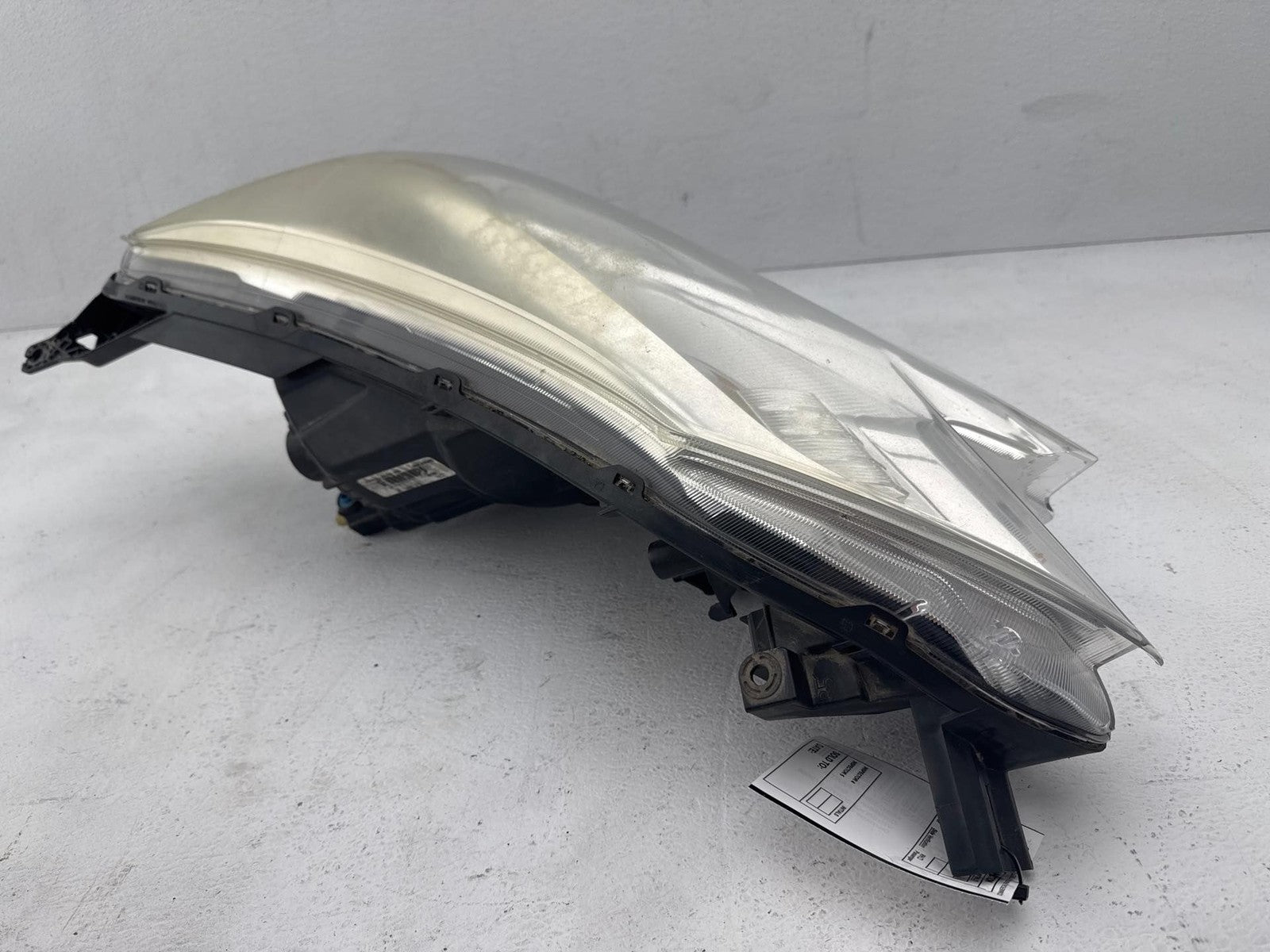 14-17 Nissan Versa Hatchback Front Left Headlight Assembly OEM