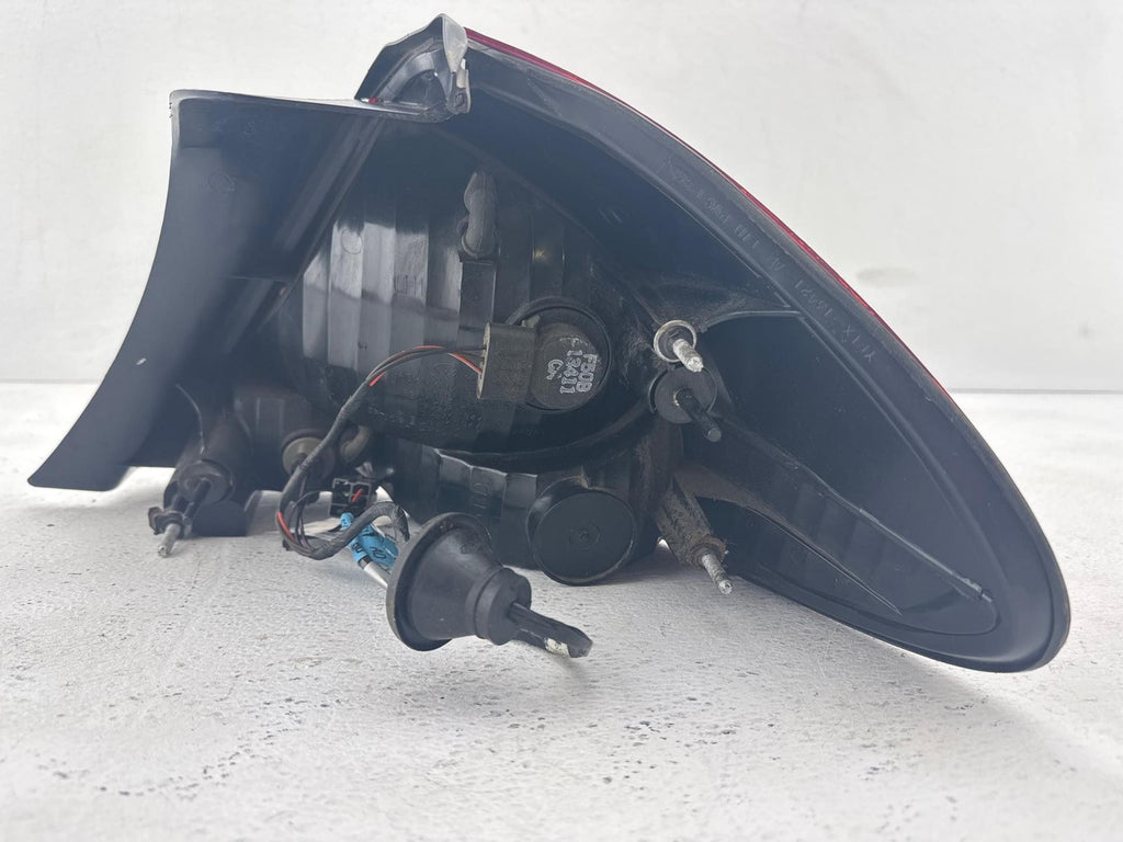 2000-2003 Ford Taurus Rear Left Tail Light Lamp Assembly OEM