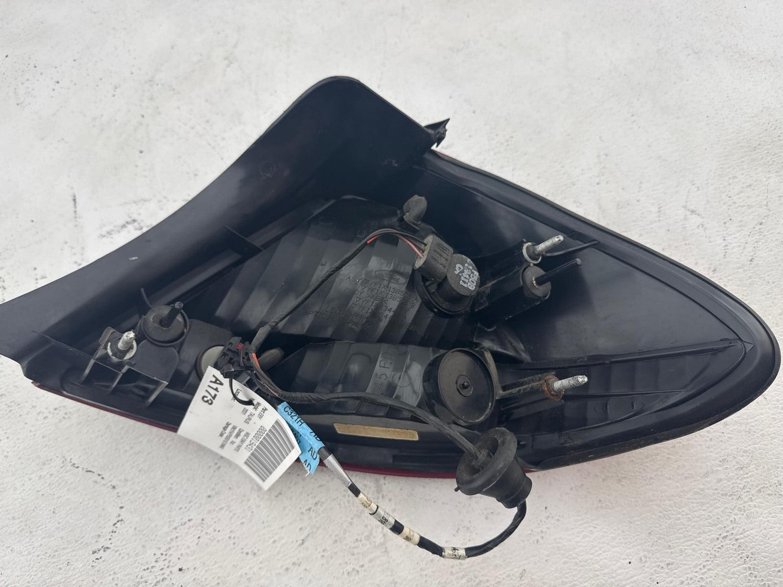 2000-2003 Ford Taurus Rear Left Tail Light Lamp Assembly OEM