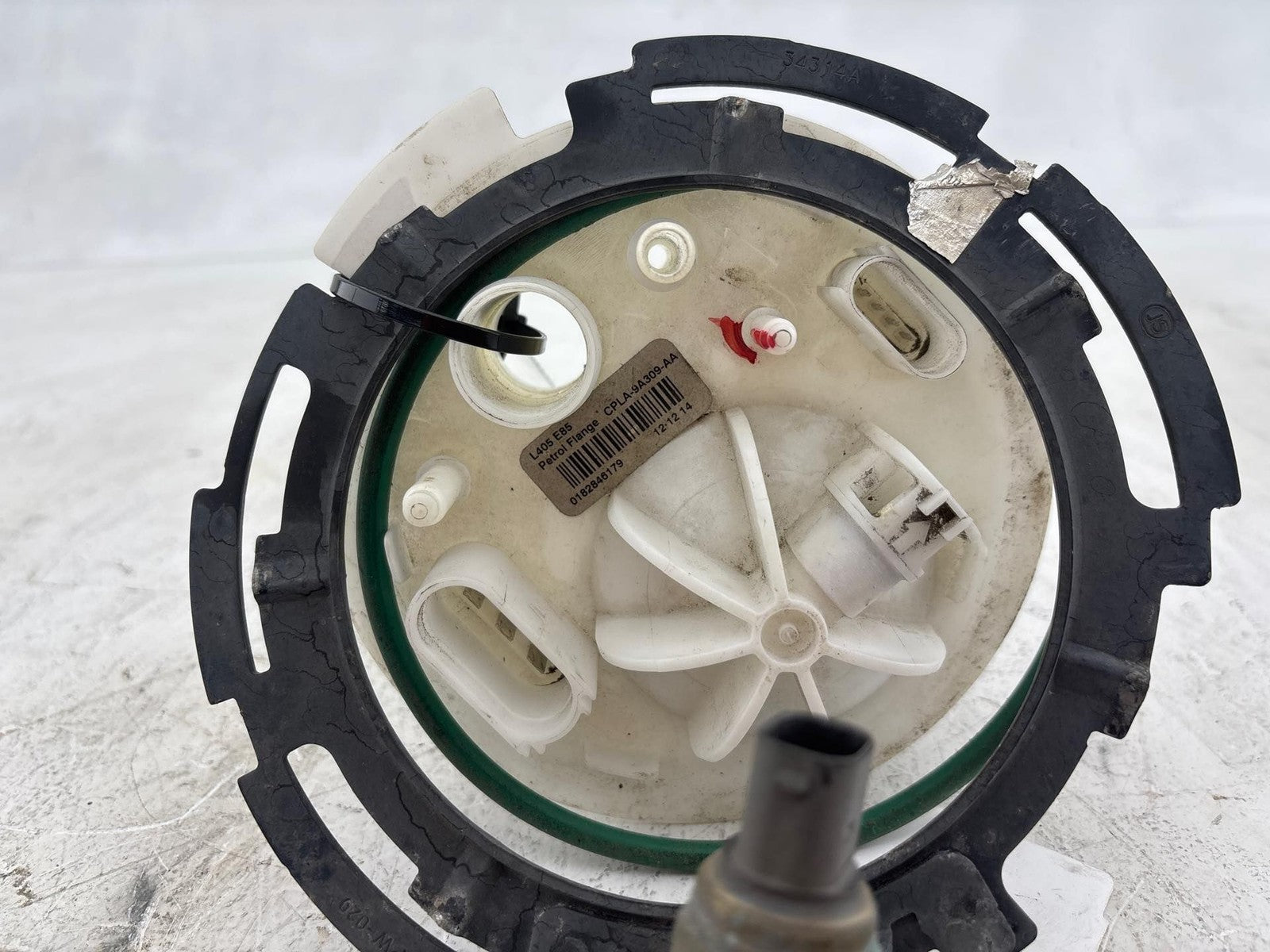 13-16 Land Range Rover Fuel Pump Sending Unit CPLA9A309AA OEM