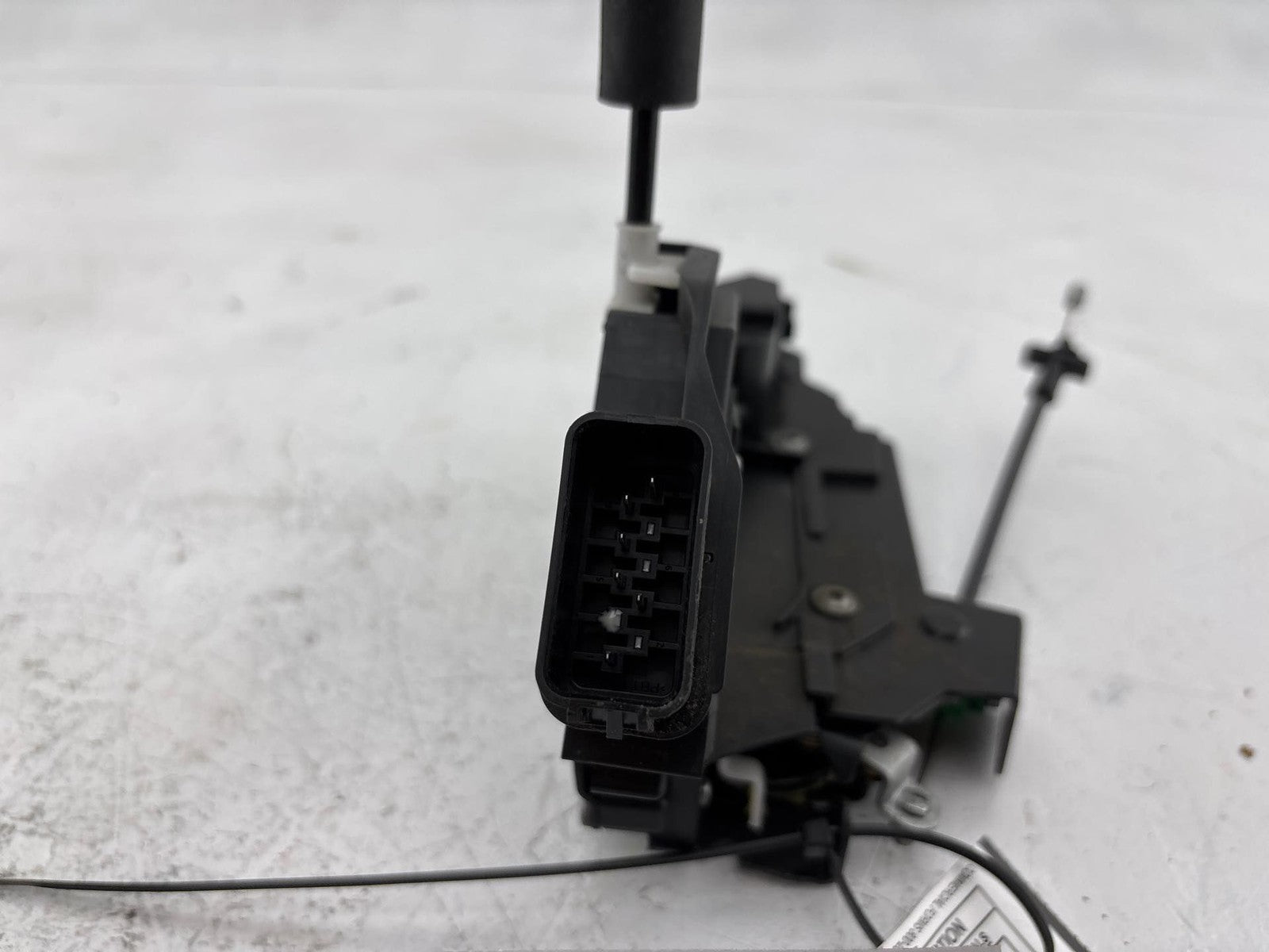 12-19 Land Rover Evoque L538 REAR LEFT DOOR LOCK LATCH ACTUATOR