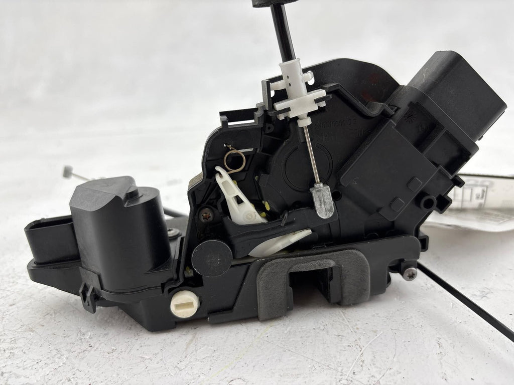 12-19 Land Rover Evoque L538 REAR LEFT DOOR LOCK LATCH ACTUATOR