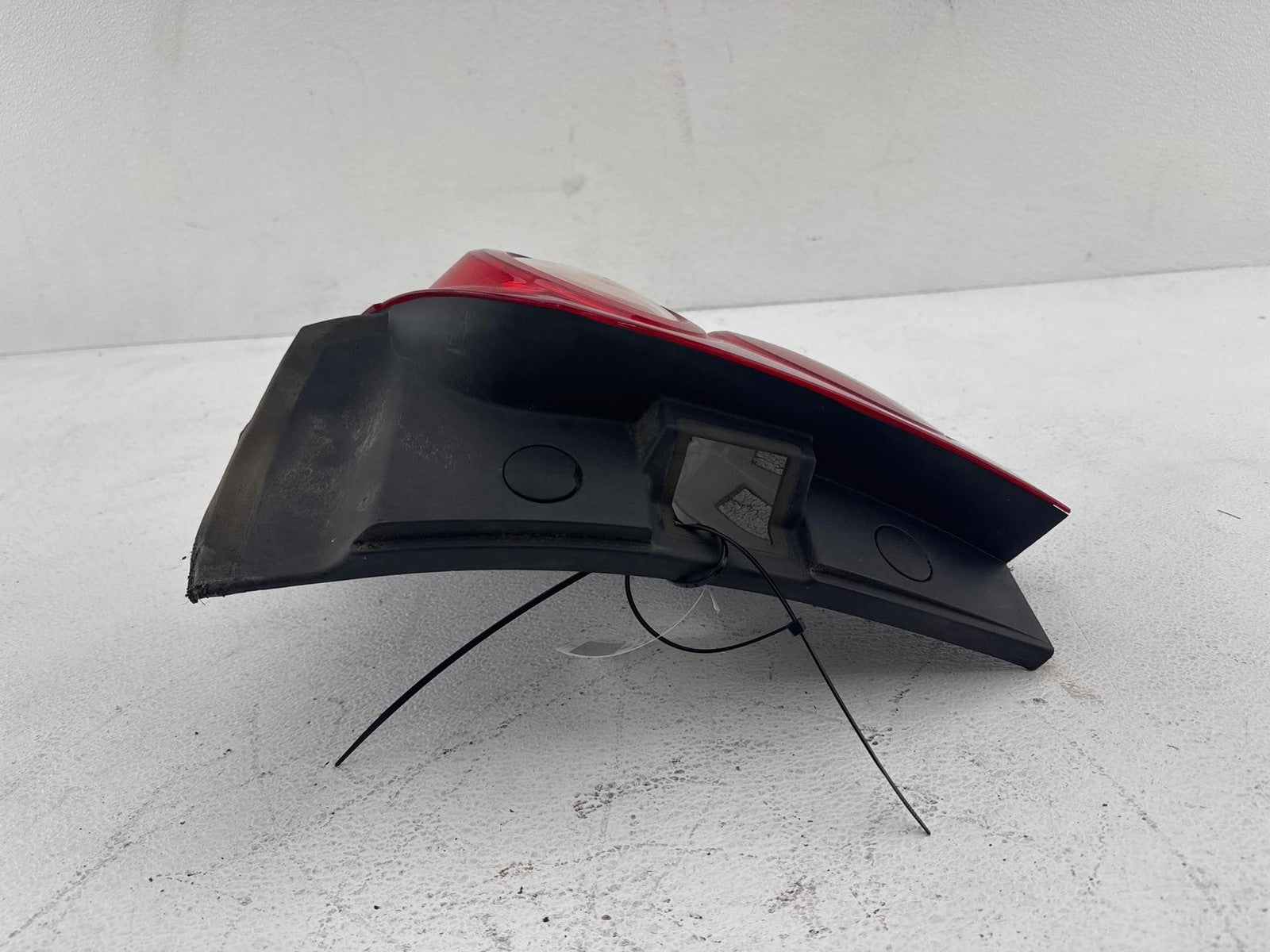 10-15 Chevrolet Equinox Right Tail Light Lamp Assembly OEM