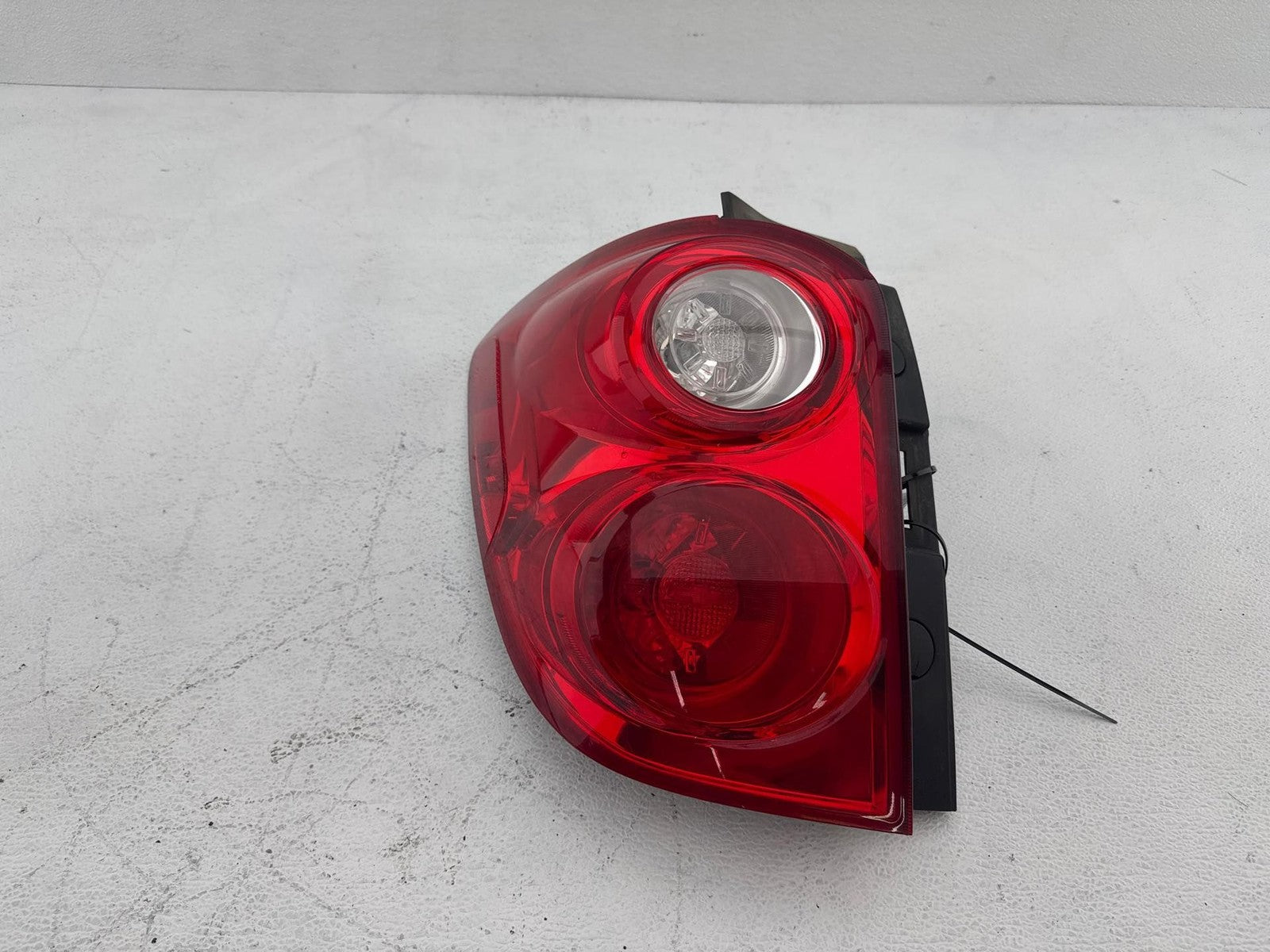 10-15 Chevrolet Equinox Left Tail Light Lamp Assembly OEM