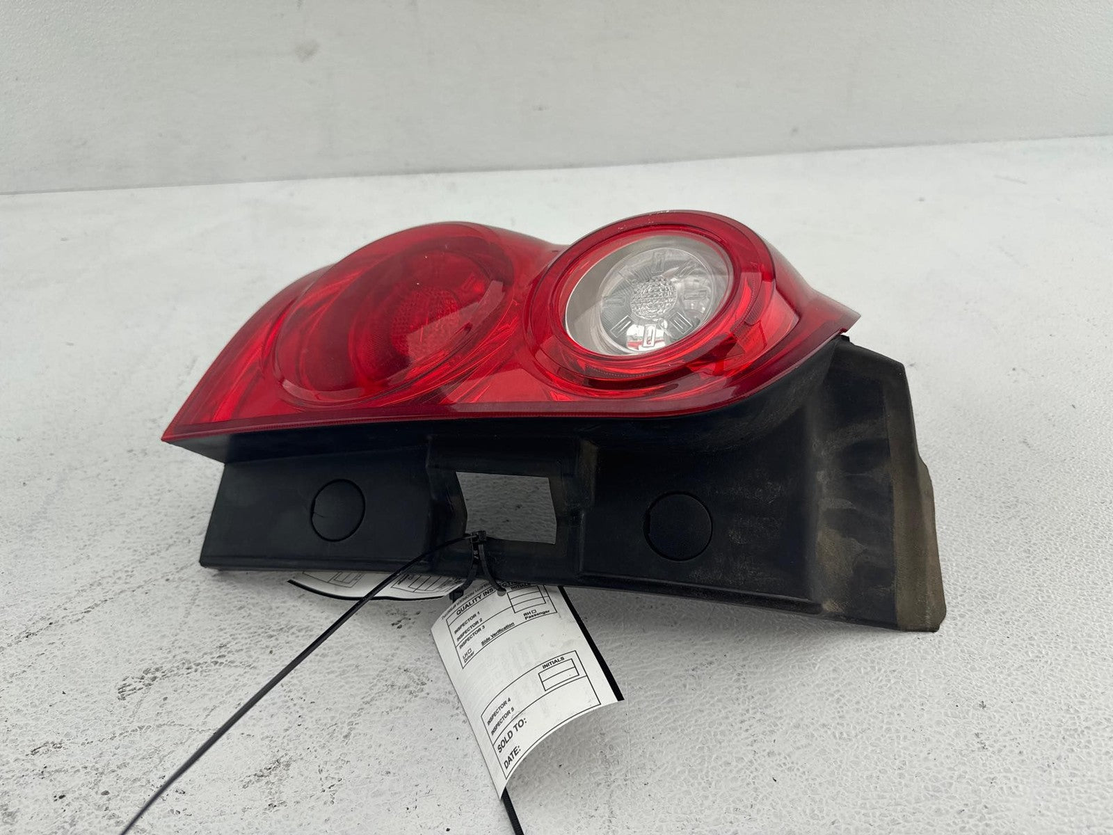 10-15 Chevrolet Equinox Left Tail Light Lamp Assembly OEM