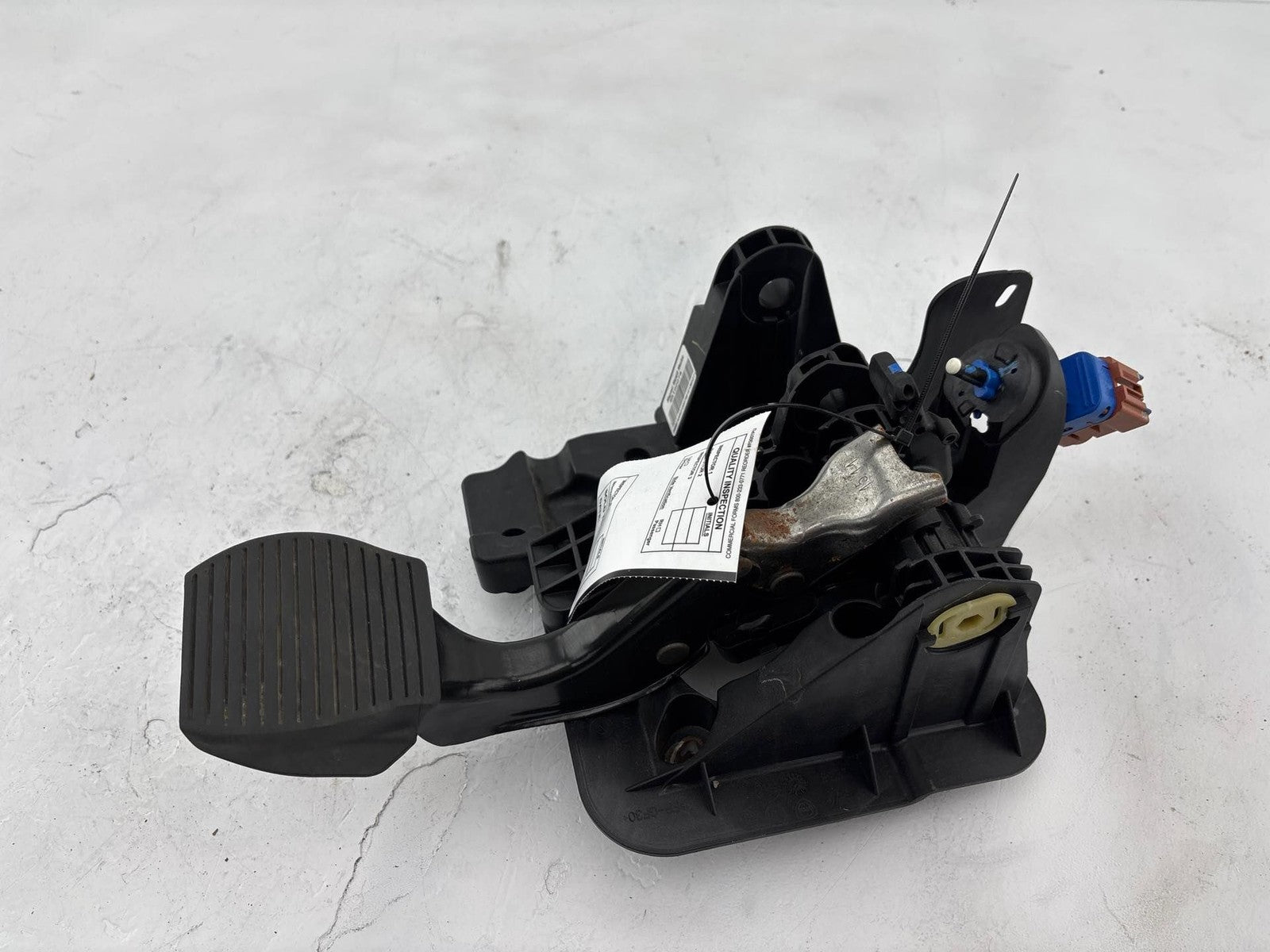 12-16 FIAT 500 1.4L Brake Pedal OEM