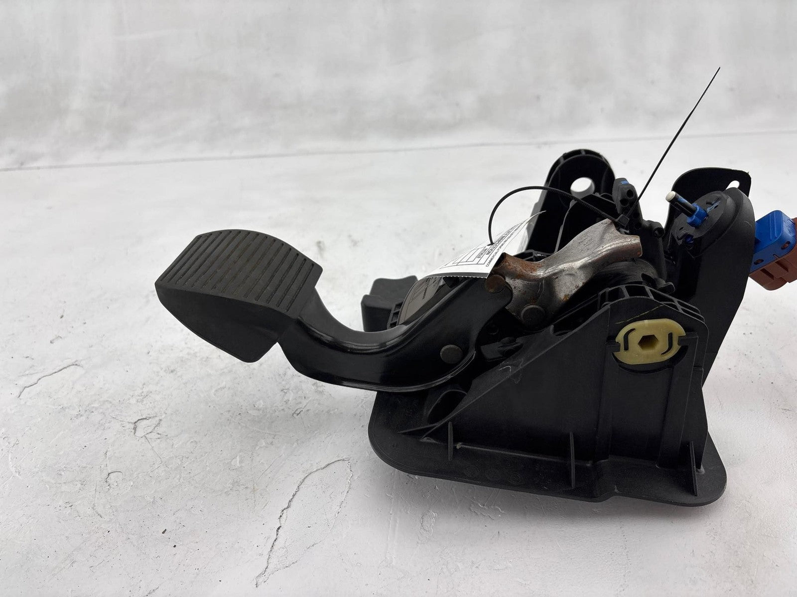 12-16 FIAT 500 1.4L Brake Pedal OEM