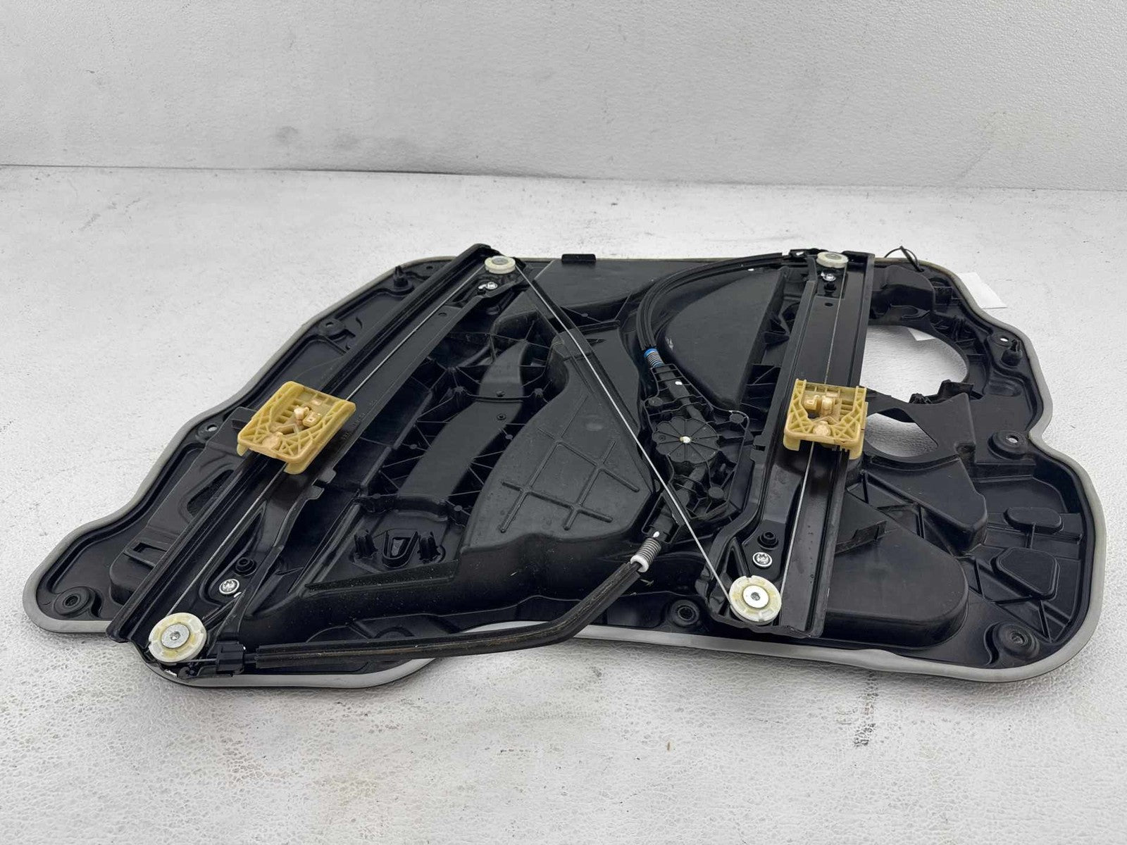 18-25 Alfa Romeo Stelvio Front Left Door Window Regulator W/ Motor & Carrier OEM