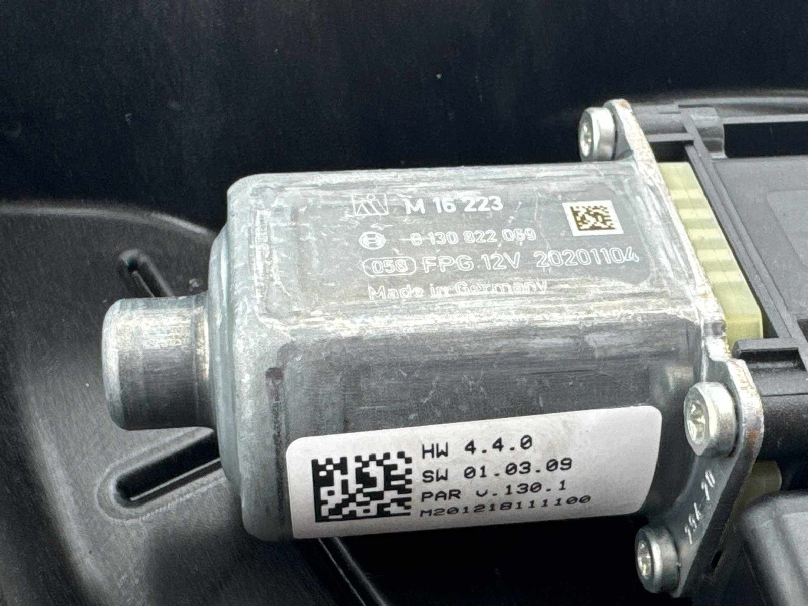 18-25 Alfa Romeo Stelvio Front Left Door Window Regulator W/ Motor & Carrier OEM