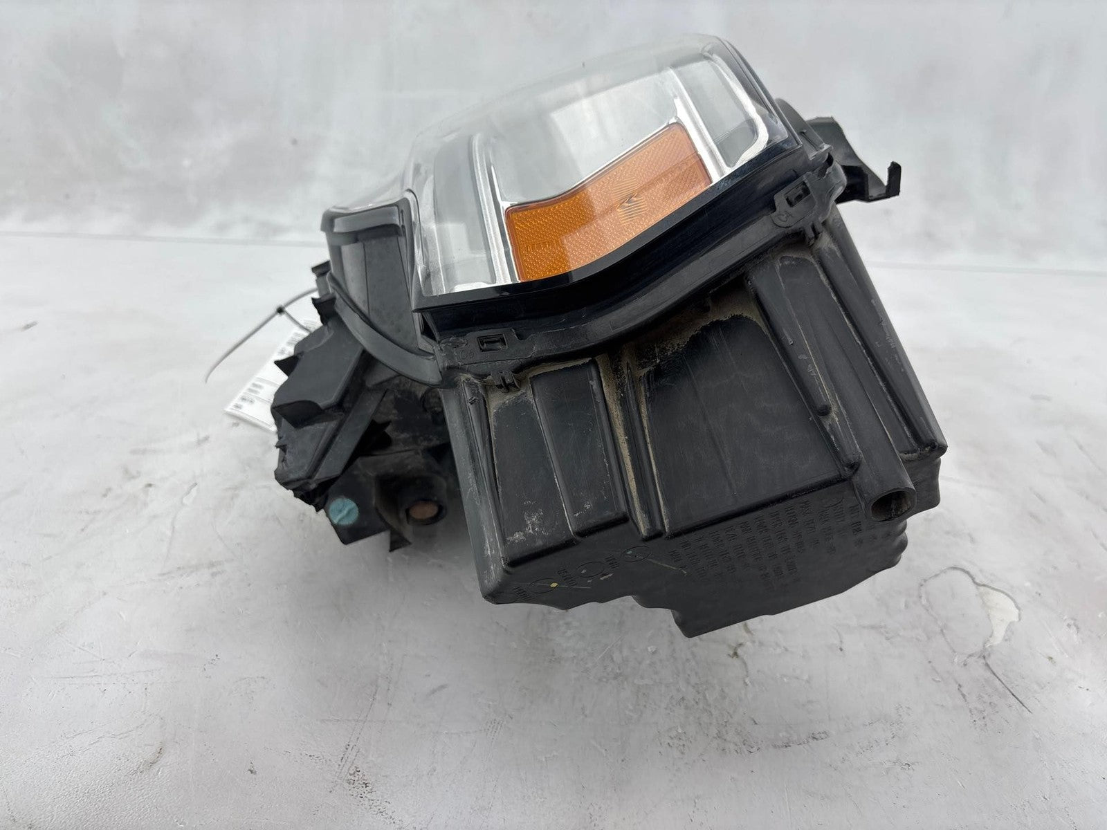 19-24 Dodge Ram 2500 3500 Front Left Headlight Assembly OEM