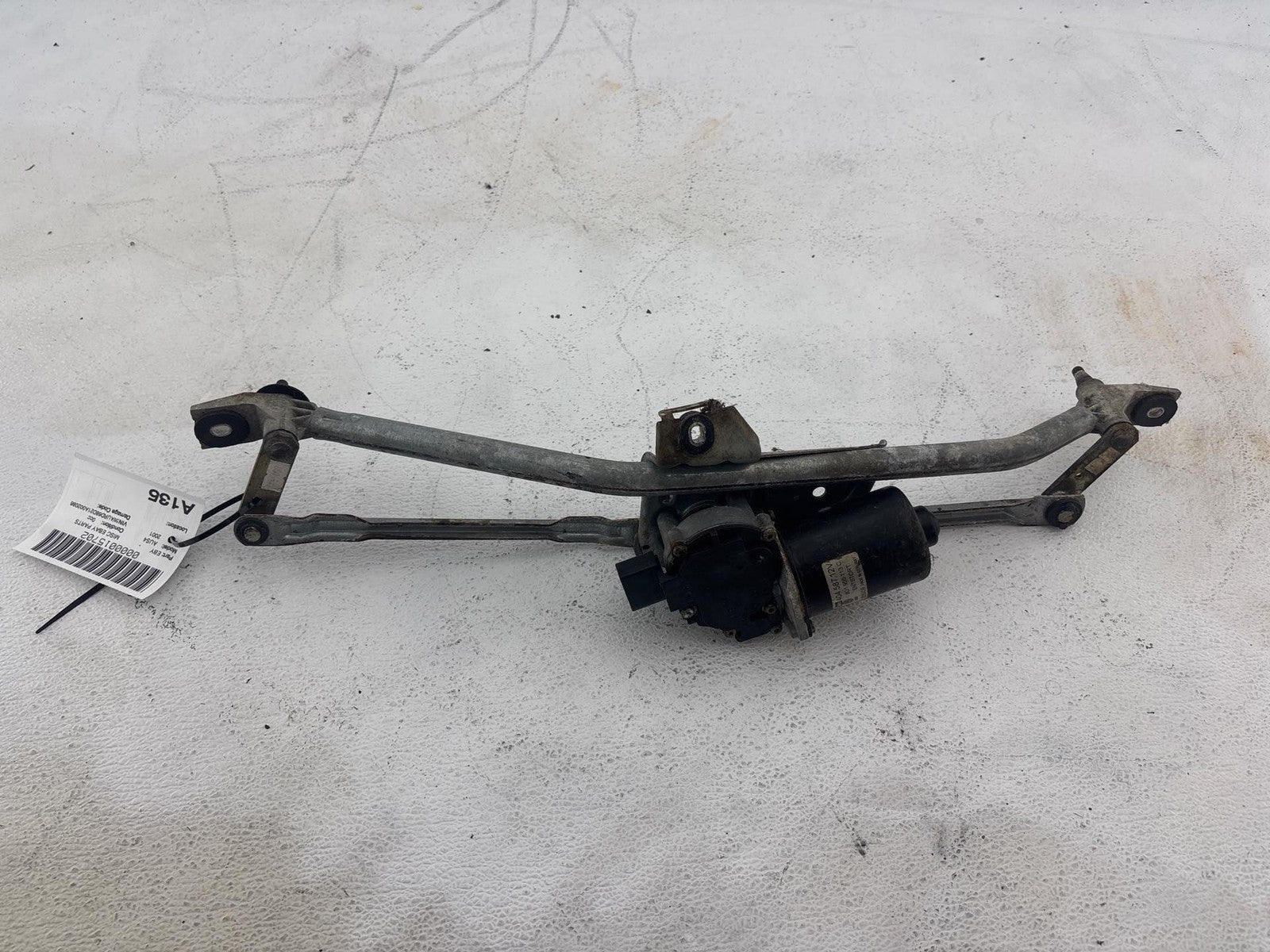 2000-2002 Audi S4 Windshield Wiper Linkage & Motor OEM 8D01-955-113-C